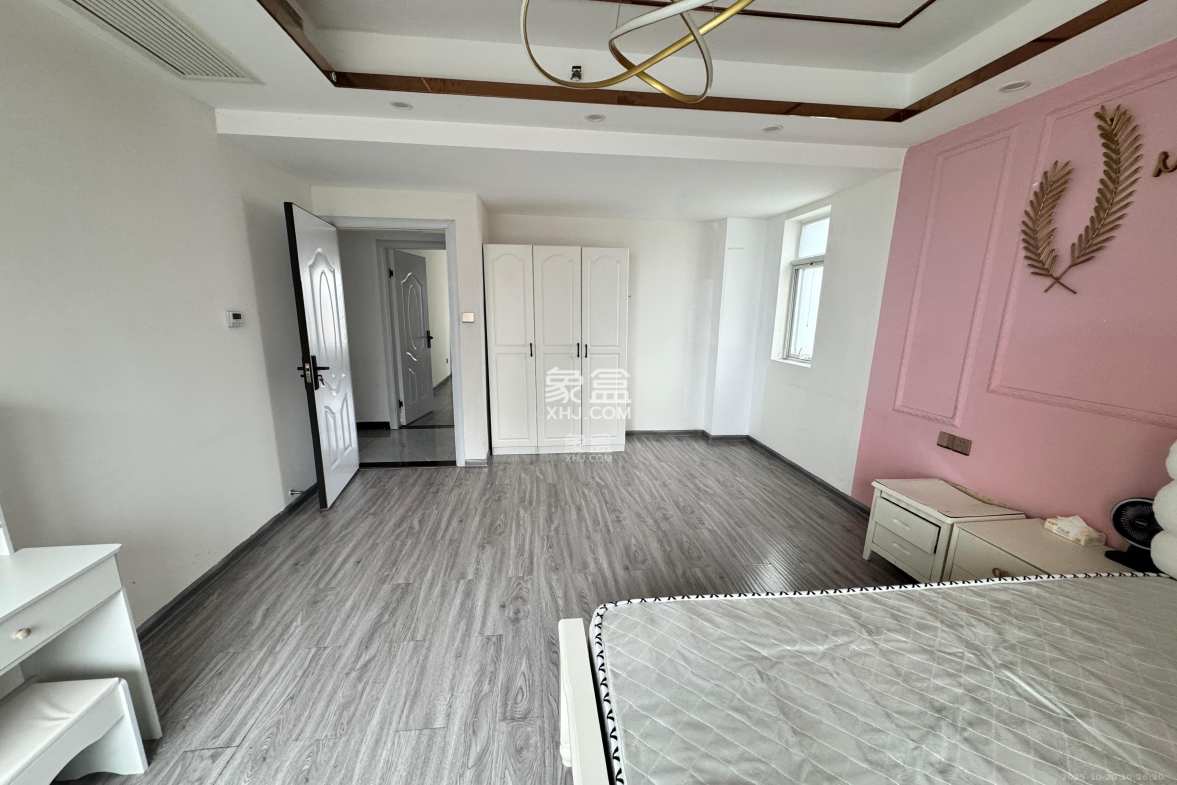 北辰三角洲C3区  5室2厅2卫    5800.0元/月 北辰三角洲C3区  5室2厅2卫    5800.0元/月室内图