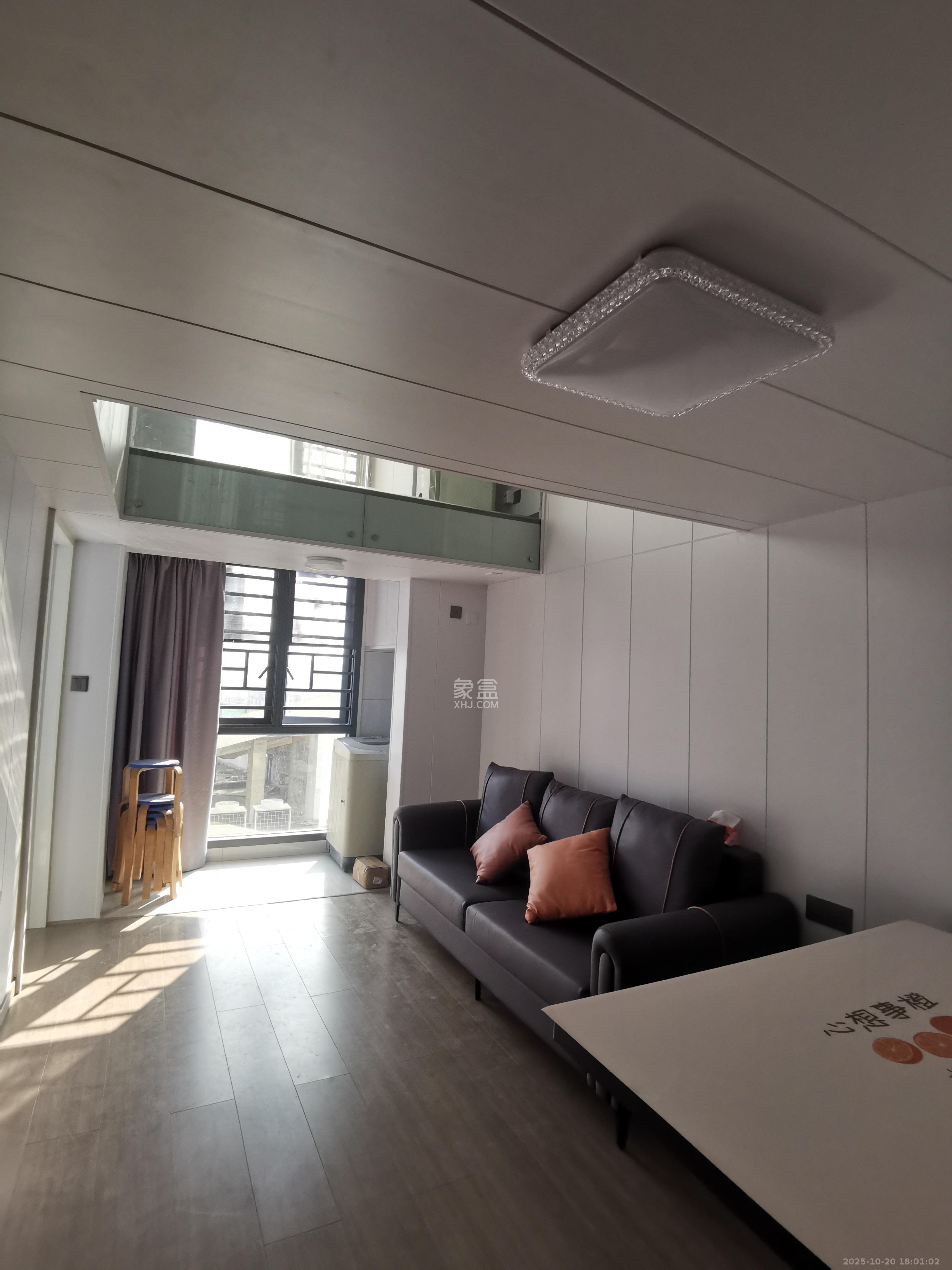 万科金色梦想B区  2室1厅1卫    2500.0元/月室内图