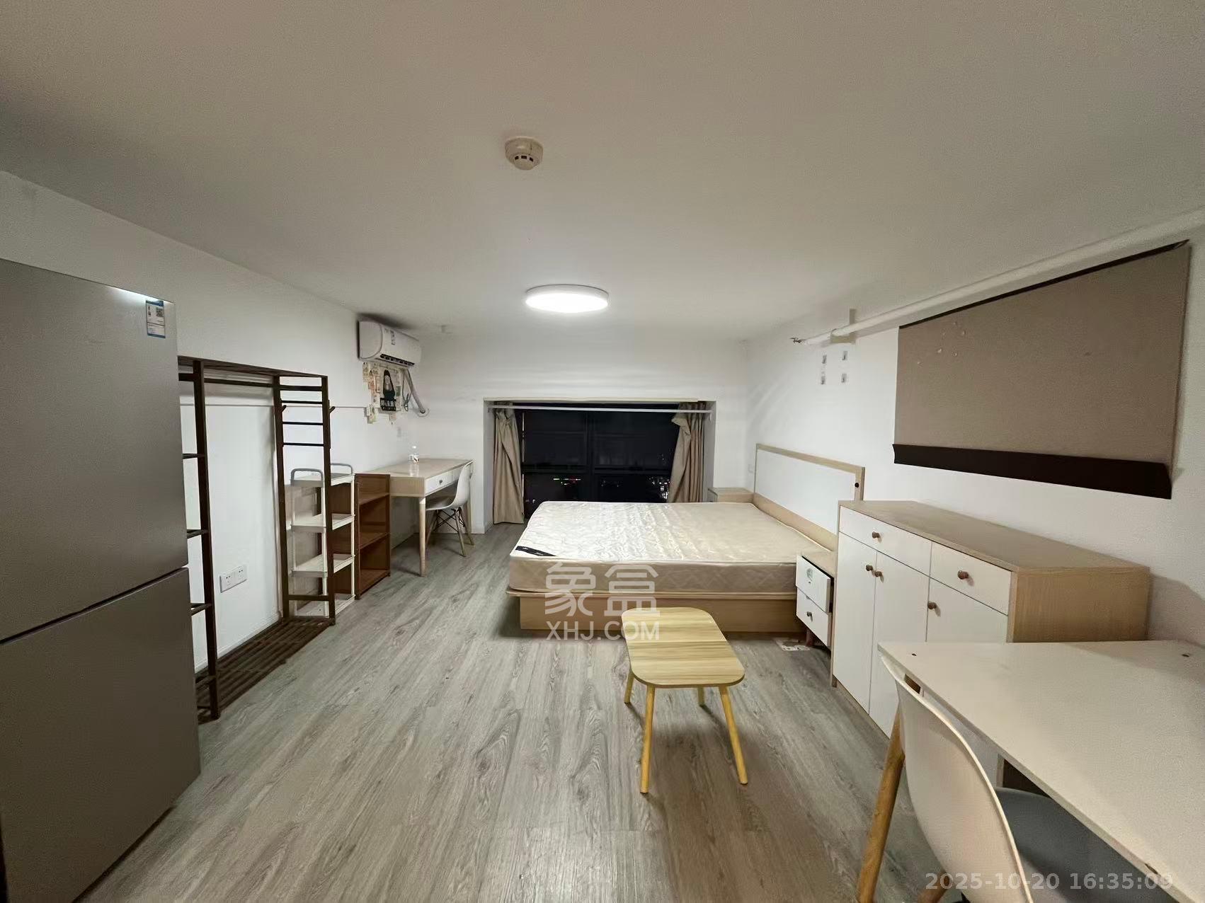 龙湖新壹城 1室1厅1卫 1400.0元/月 龙湖新壹城 1室1厅1卫 1400.0元/月室内图