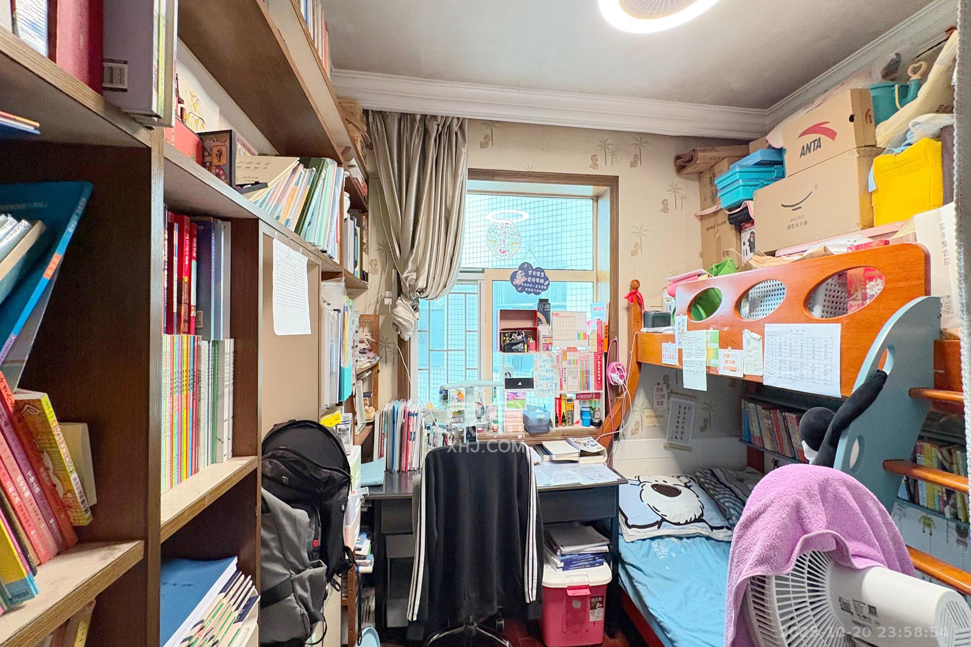 王府花园  3室2厅2卫    128.0万其他