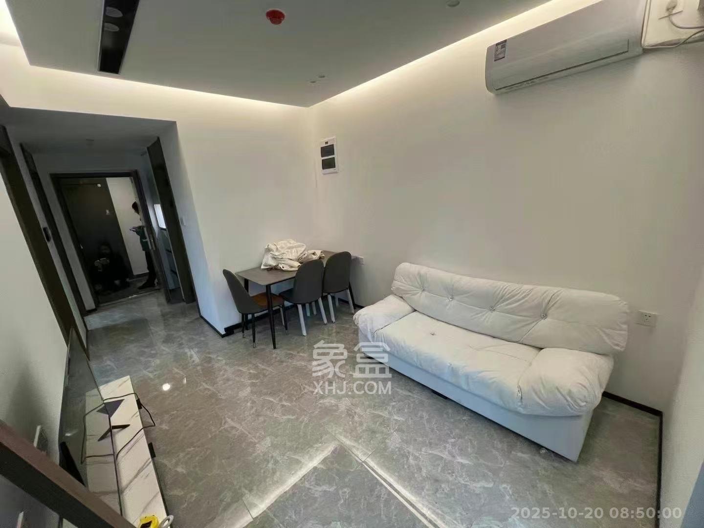 万科金色梦想D区  1室0厅0卫    2500.0元/月