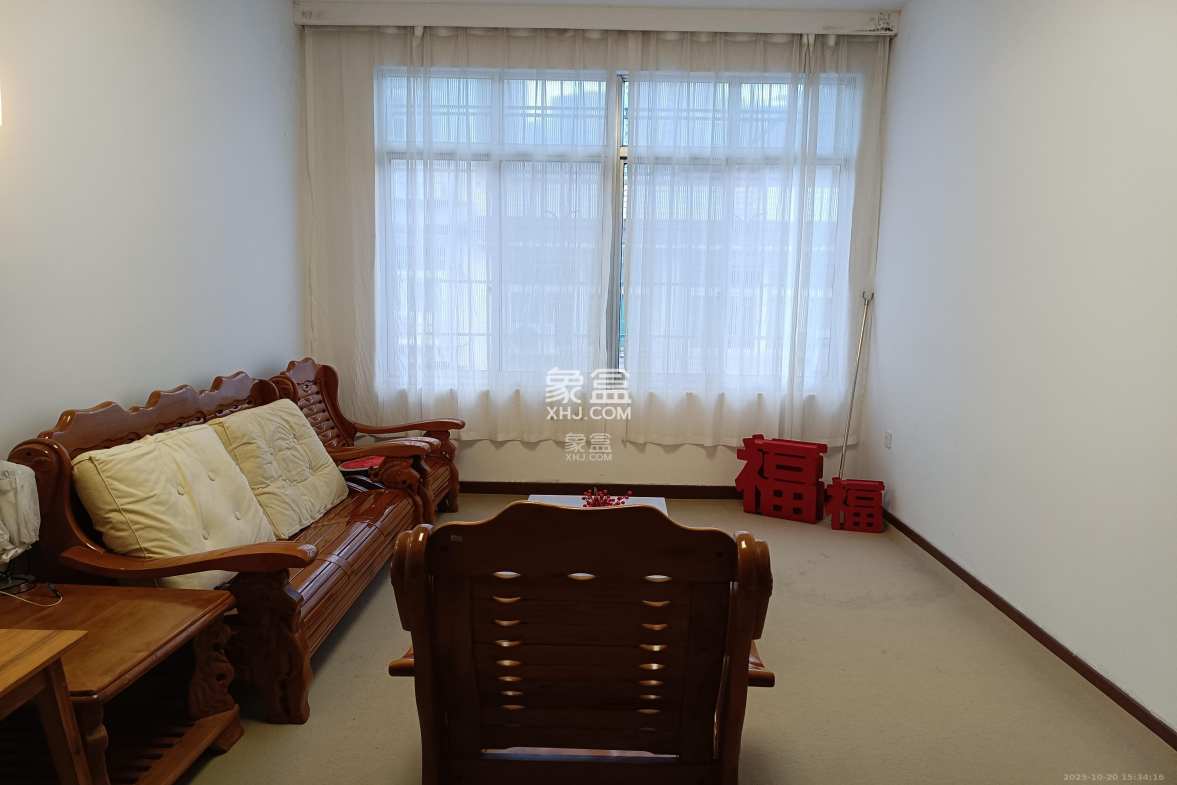 沙里坪小区  2室2厅1卫    1700.0元/月 沙里坪小区  2室2厅1卫    1700.0元/月室内图1