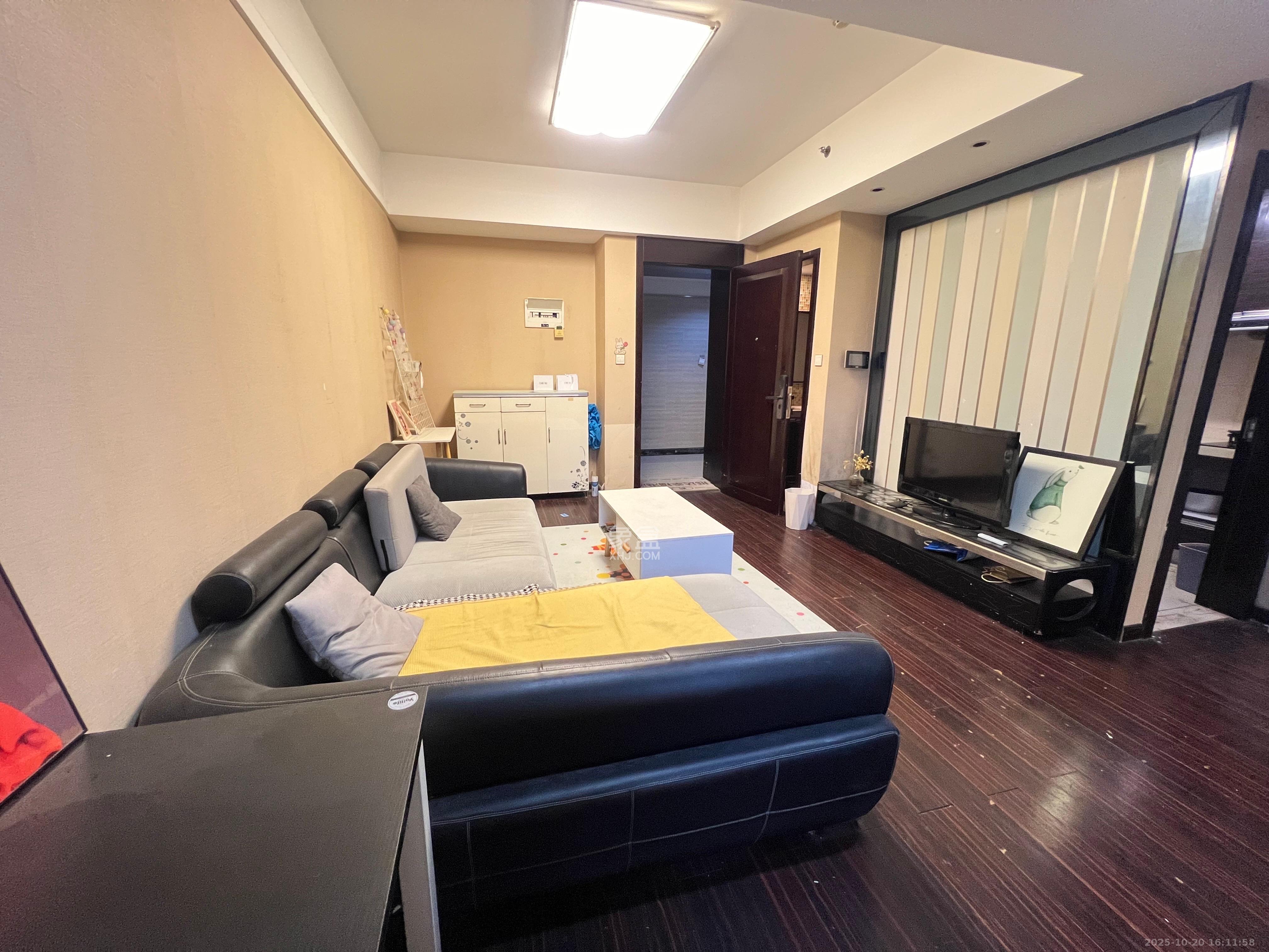 德思勤城市广场(宝格丽公寓) 1室1厅1卫 2000.0元/月 德思勤城市广场(宝格丽公寓) 1室1厅1卫 2000.0元/月室内图