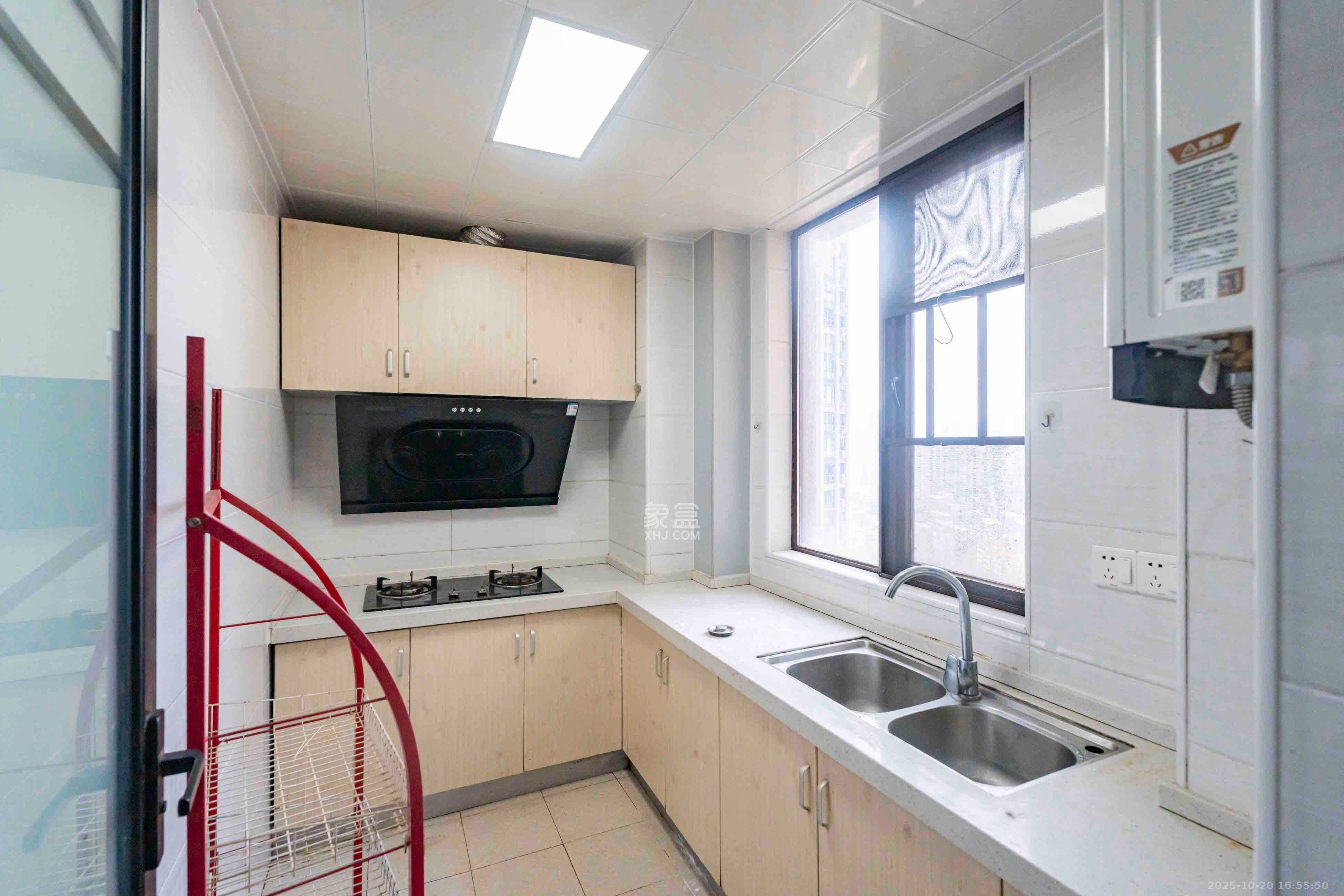 上园商住小区 3室2厅1卫 3000.0元/月 上园商住小区 3室2厅1卫 3000.0元/月室内图