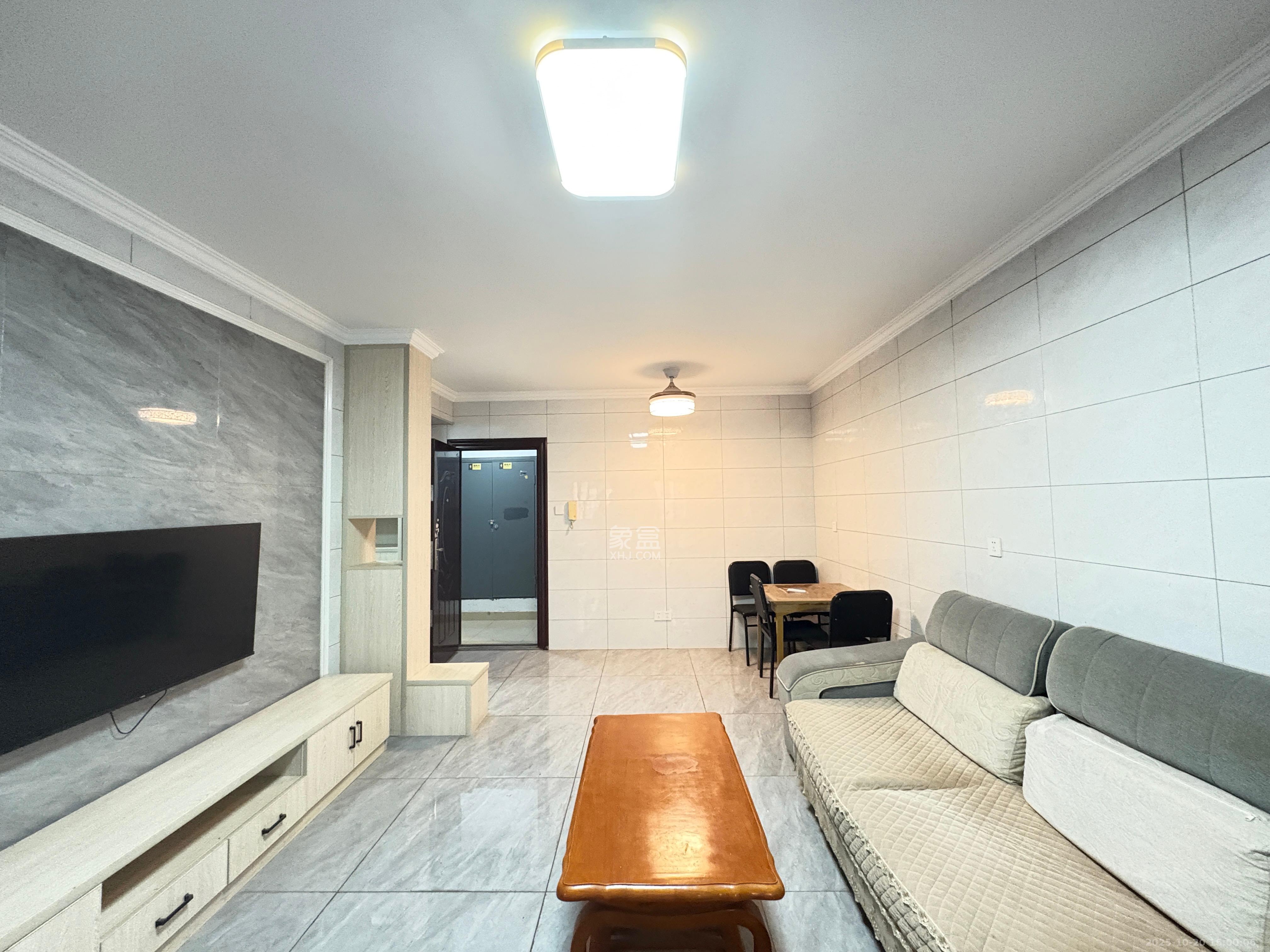 莲香园 2室1厅1卫 1700.0元/月 莲香园 2室1厅1卫 1700.0元/月室内图