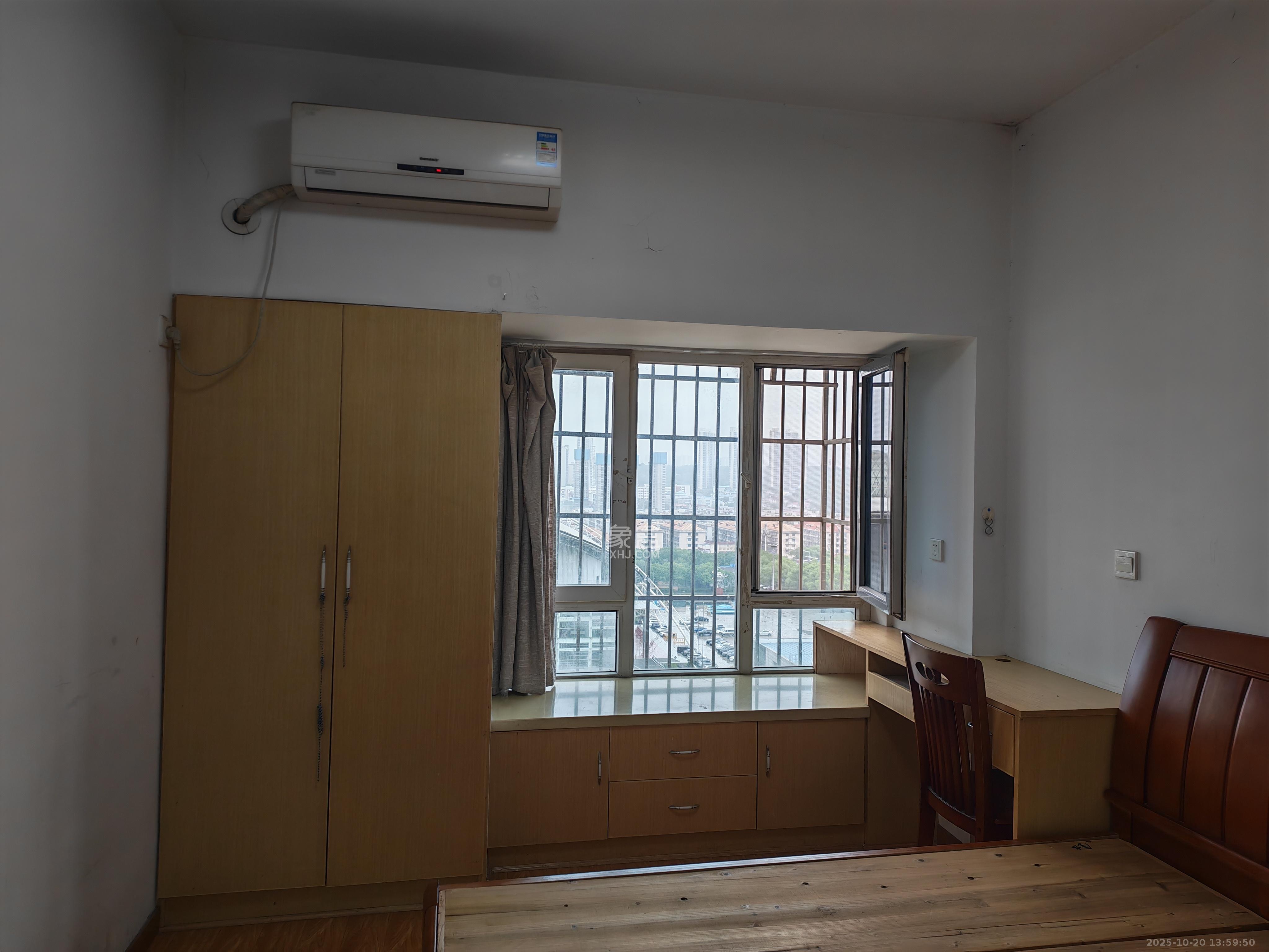 红区抽屉  2室1厅1卫    1600.0元/月室内图