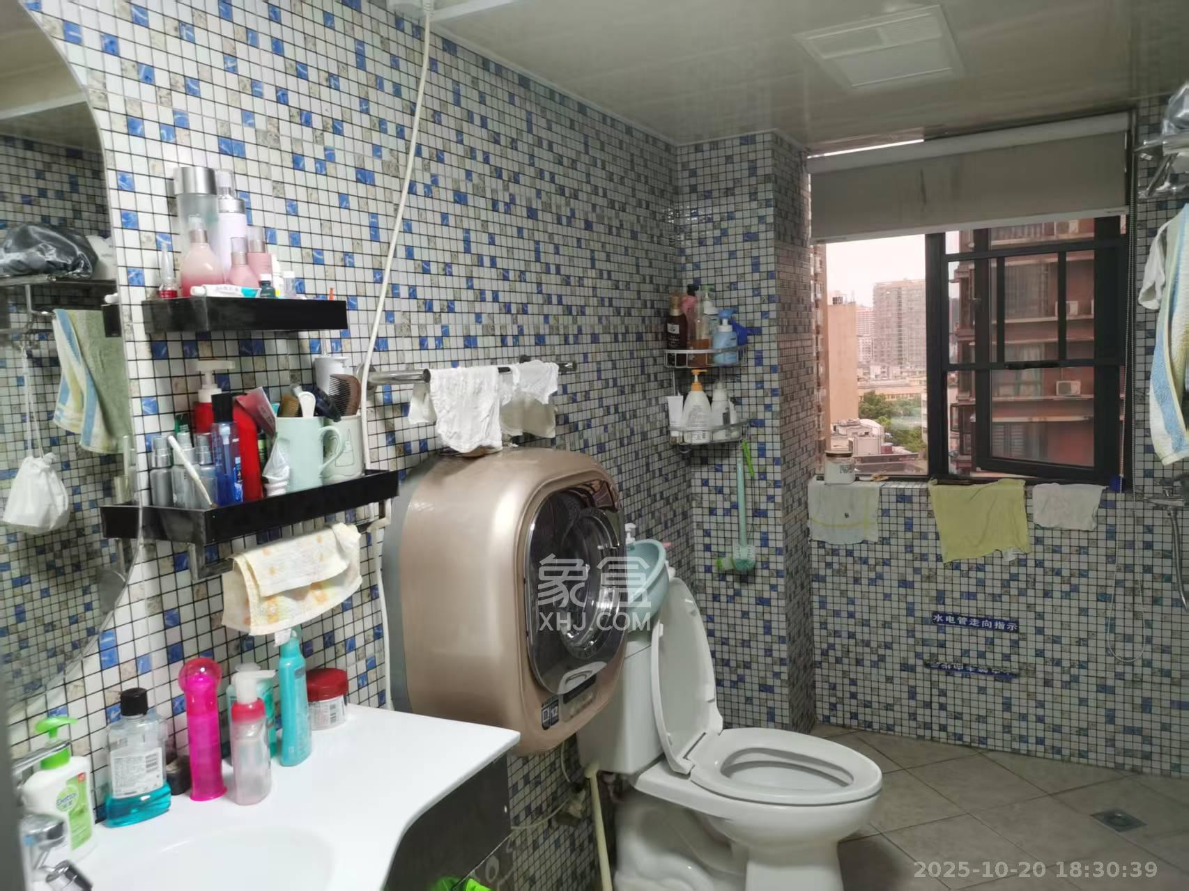 枫丹雅苑(天辰枫丹白露) 4室2厅2卫 6000.0元/月 枫丹雅苑(天辰枫丹白露) 4室2厅2卫 6000.0元/月室内图