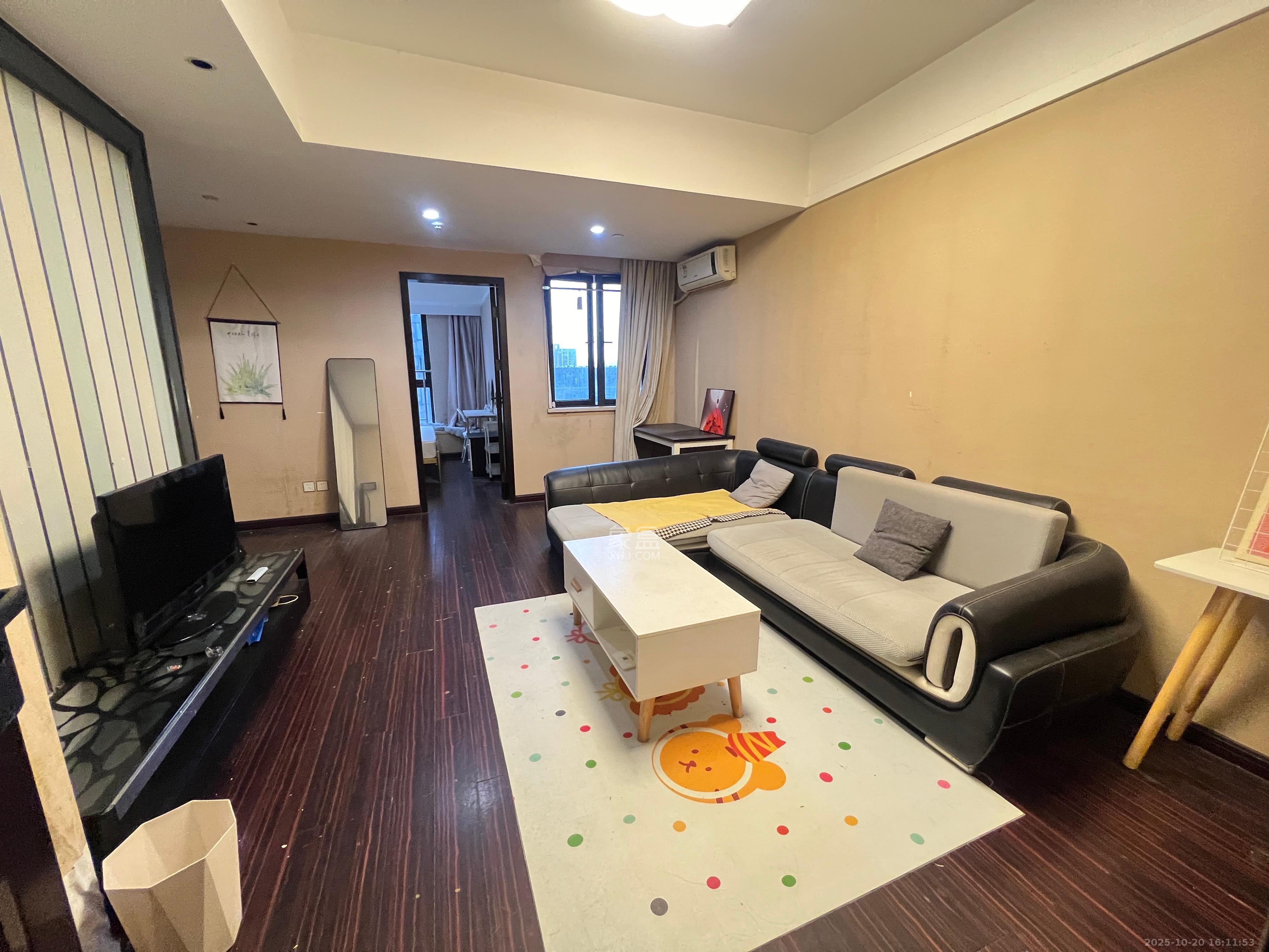 德思勤城市广场(宝格丽公寓) 1室1厅1卫 2000.0元/月 德思勤城市广场(宝格丽公寓) 1室1厅1卫 2000.0元/月室内图