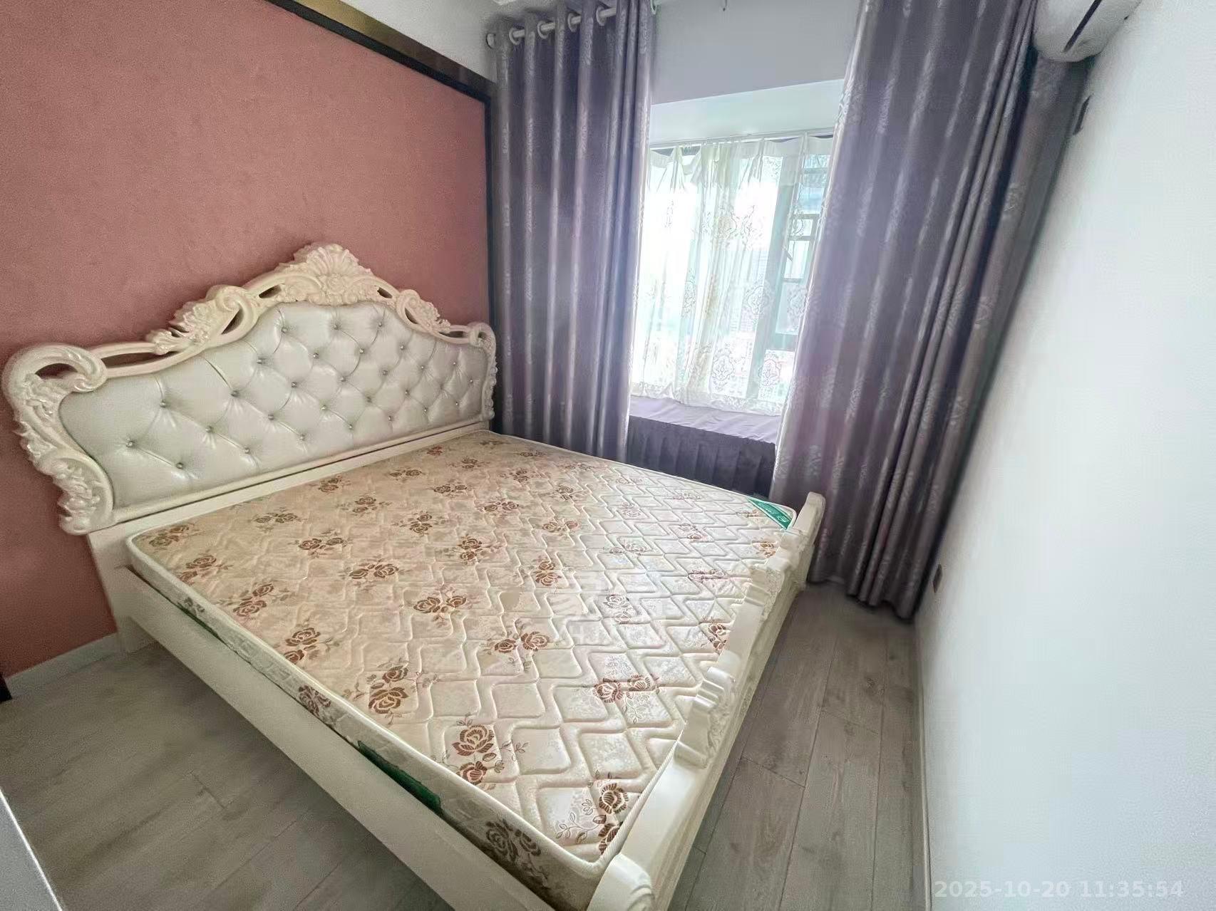 天鸿天府(天鸿中央大院) 4室2厅2卫 3300.0元/月 天鸿天府(天鸿中央大院) 4室2厅2卫 3300.0元/月室内图