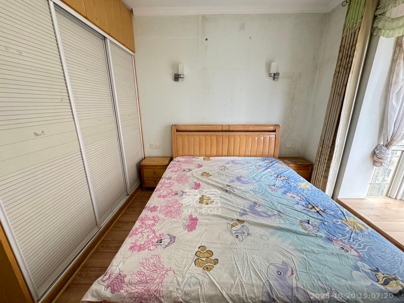 圣力华苑  3室2厅1卫    1750.0元/月室内图