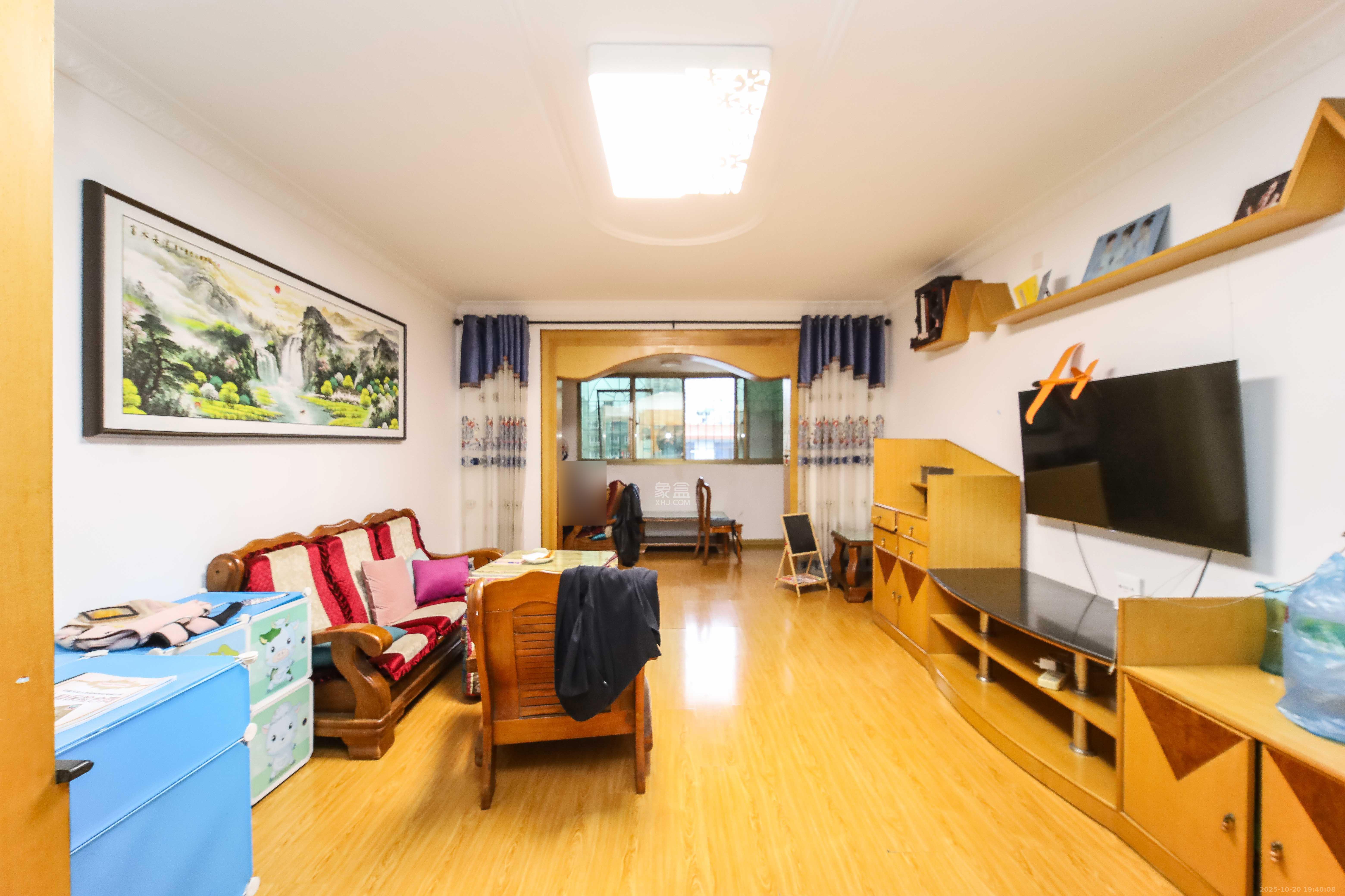 保利苑  3室2厅2卫    56.0万