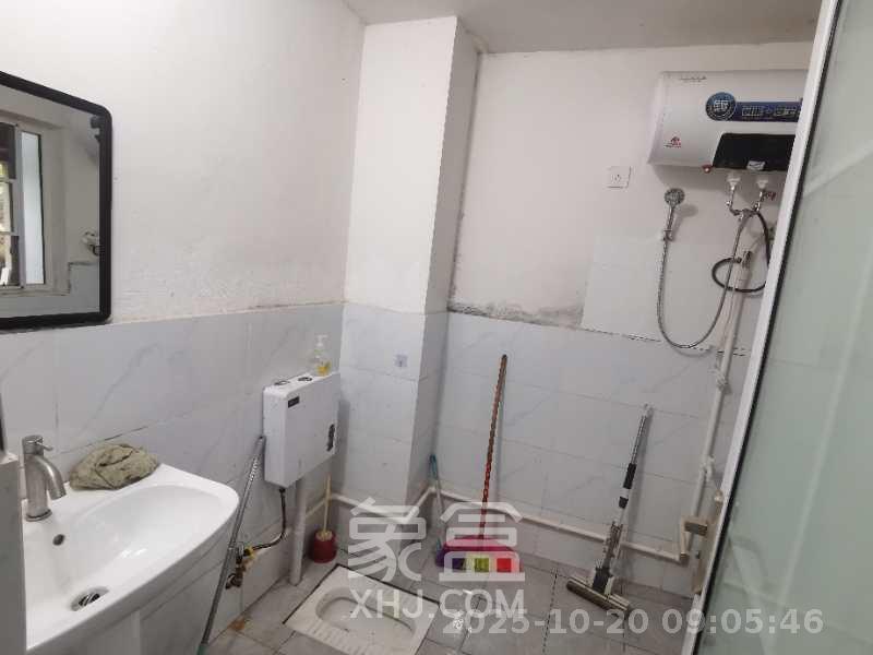 新城国际花都  3室1厅2卫    1800.0元/月 新城国际花都  3室1厅2卫    1800.0元/月室内图