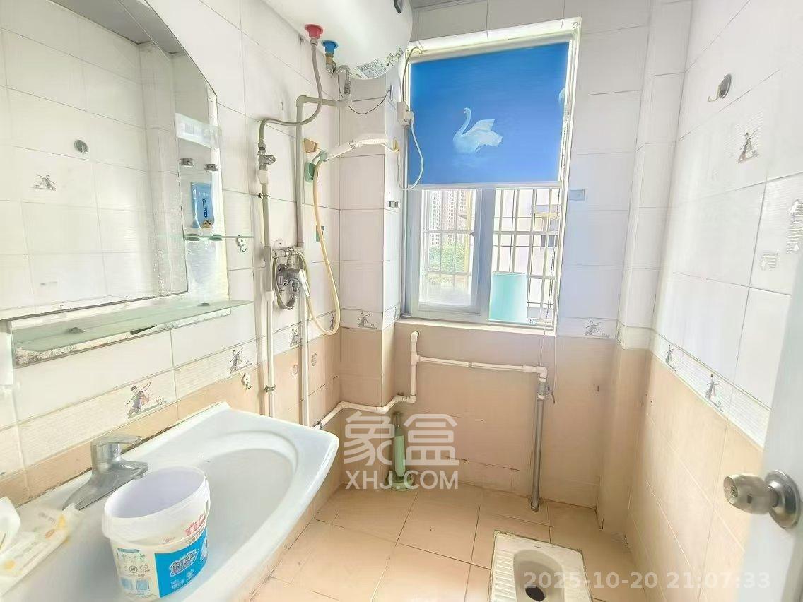 人造板厂宿舍（新河北堤1号）  3室2厅1卫    2100.0元/月室内图