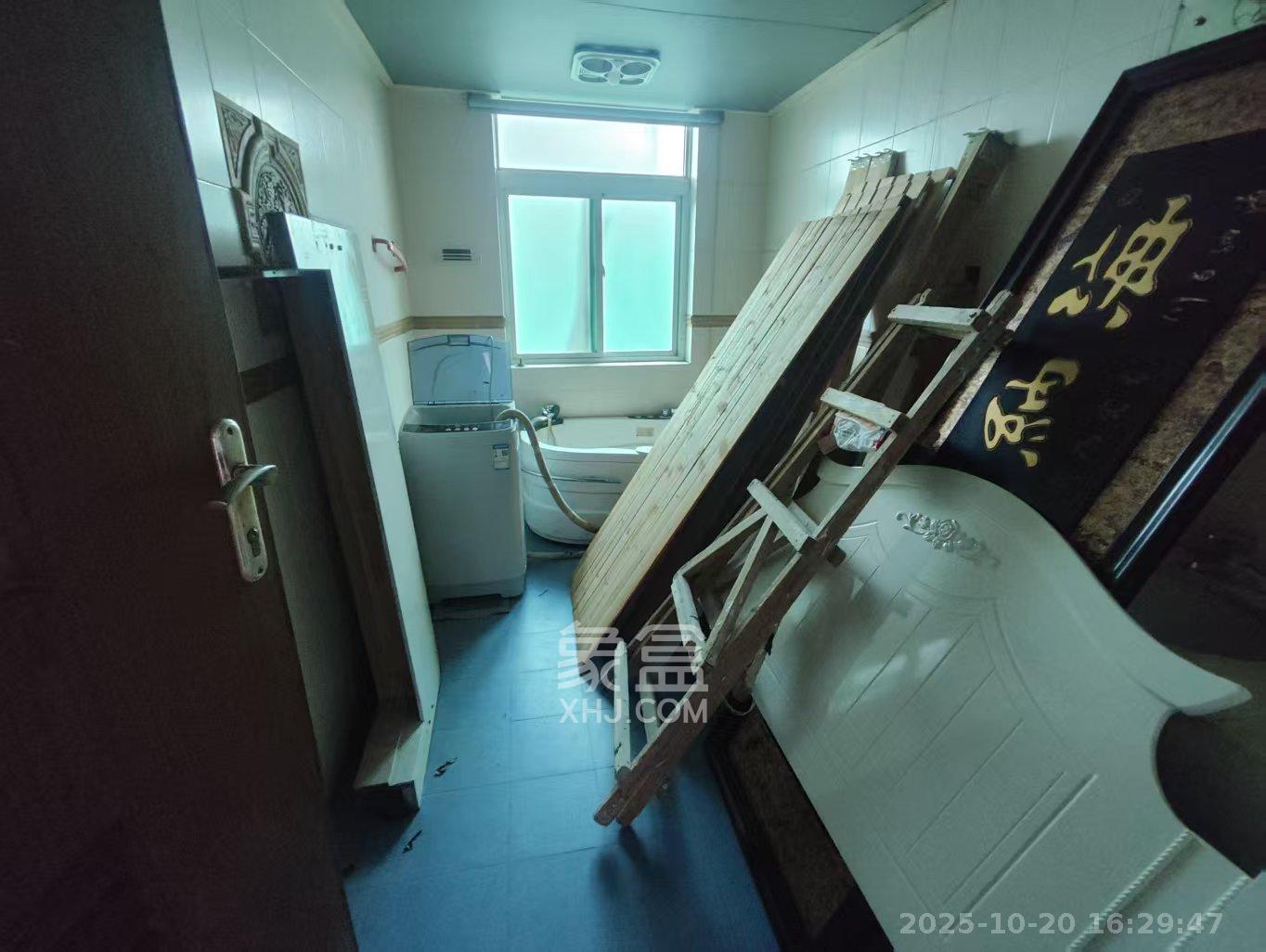 名都花园  3室2厅2卫    3000.0元/月 名都花园  3室2厅2卫    3000.0元/月室内图