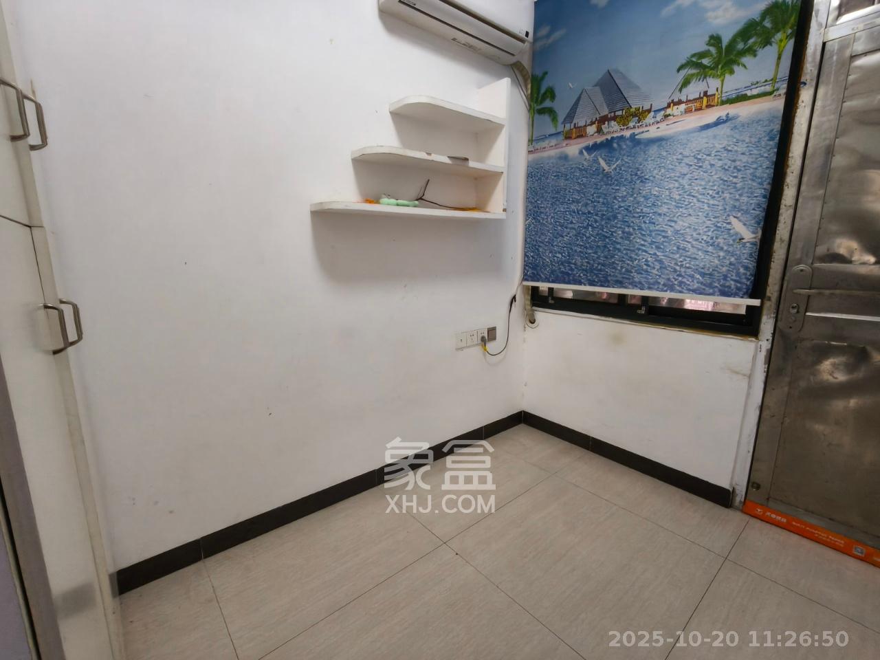 枫华府第  3室2厅2卫    1900.0元/月 枫华府第  3室2厅2卫    1900.0元/月室内图