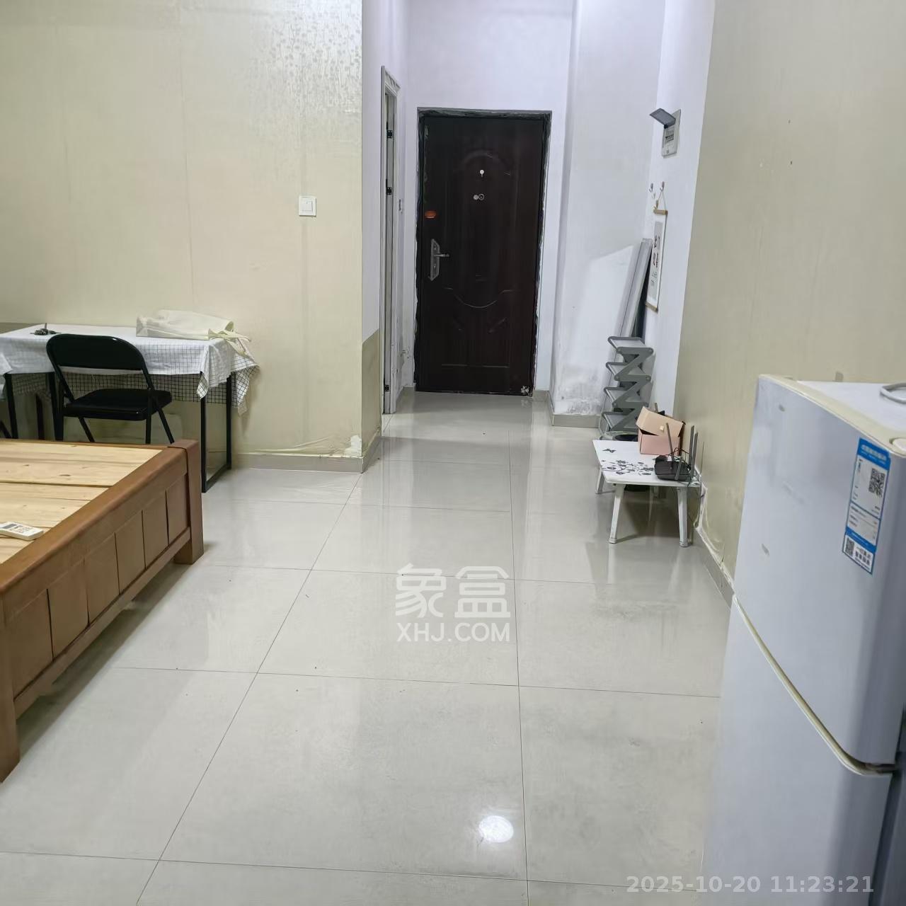 金鼎公园尚  1室1厅0卫    1100.0元/月室内图