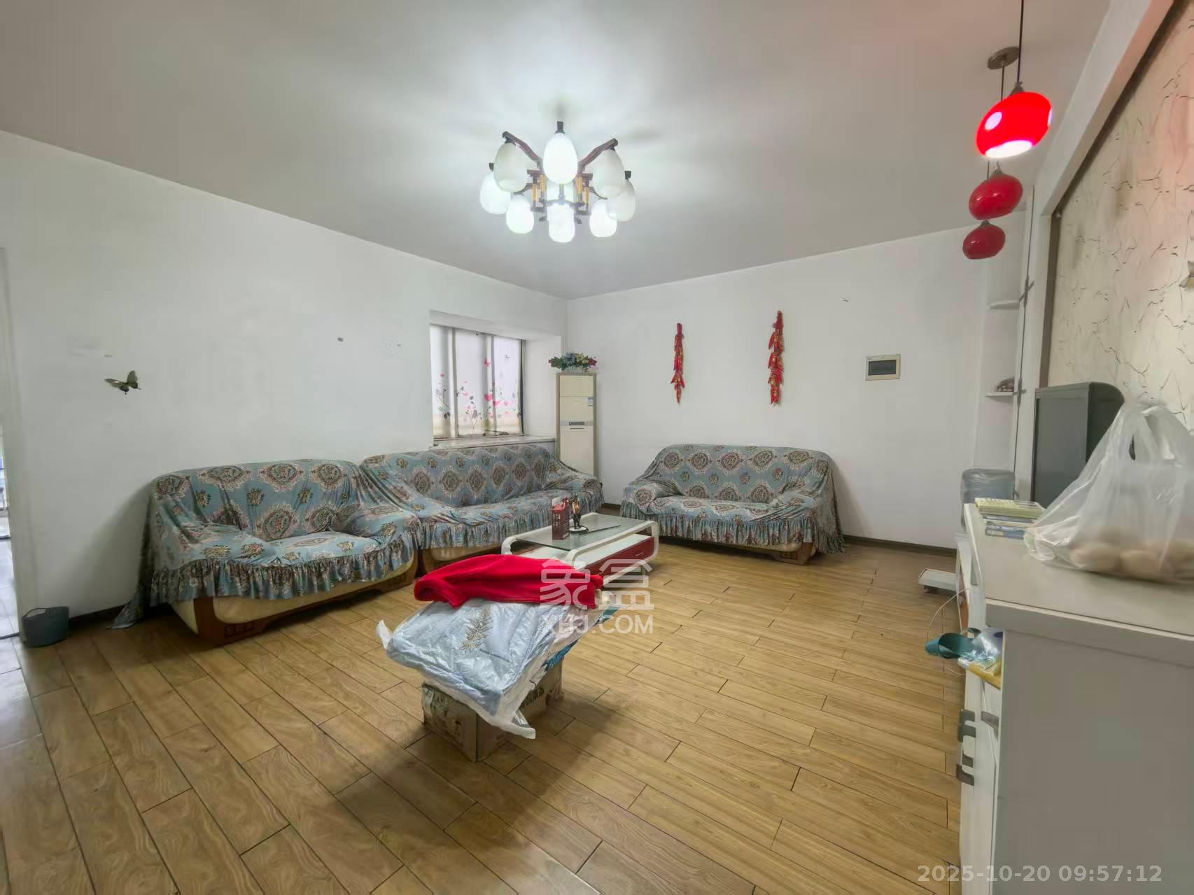 浏阳河畔家园  2室1厅1卫    2200.0元/月