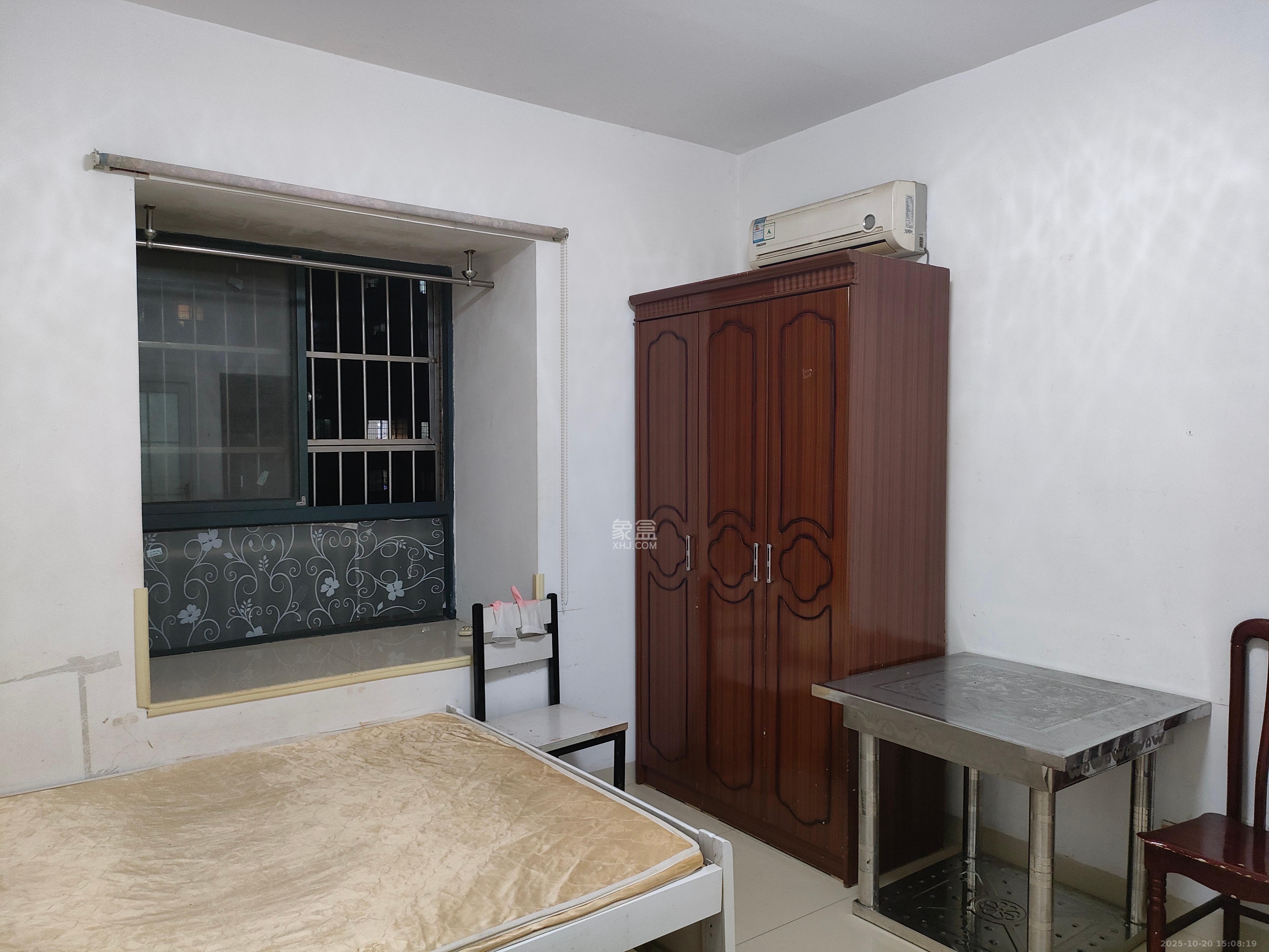 岳华嘉园  1室1厅1卫    1200.0元/月