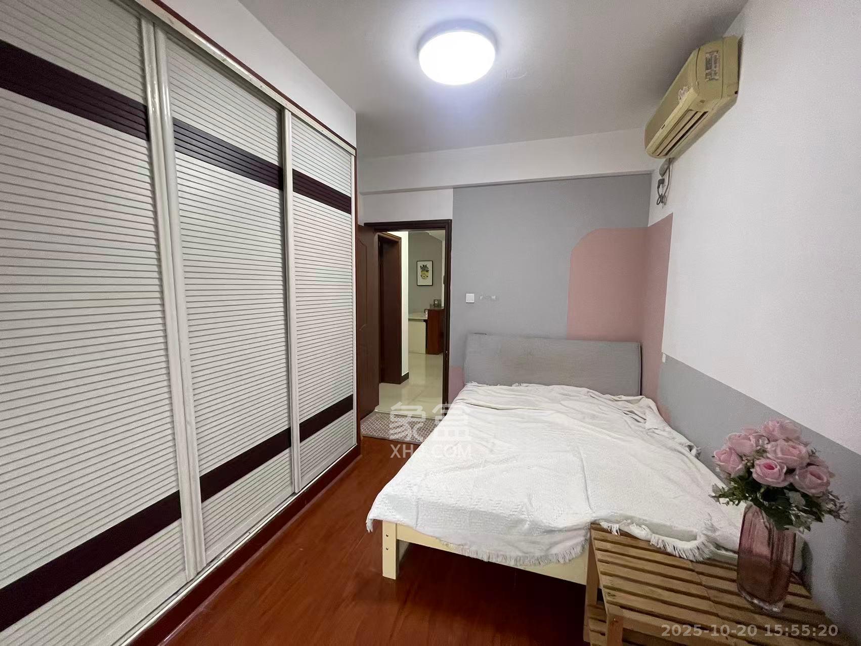 中天广场 1室1厅1卫 2800.0元/月 中天广场 1室1厅1卫 2800.0元/月室内图