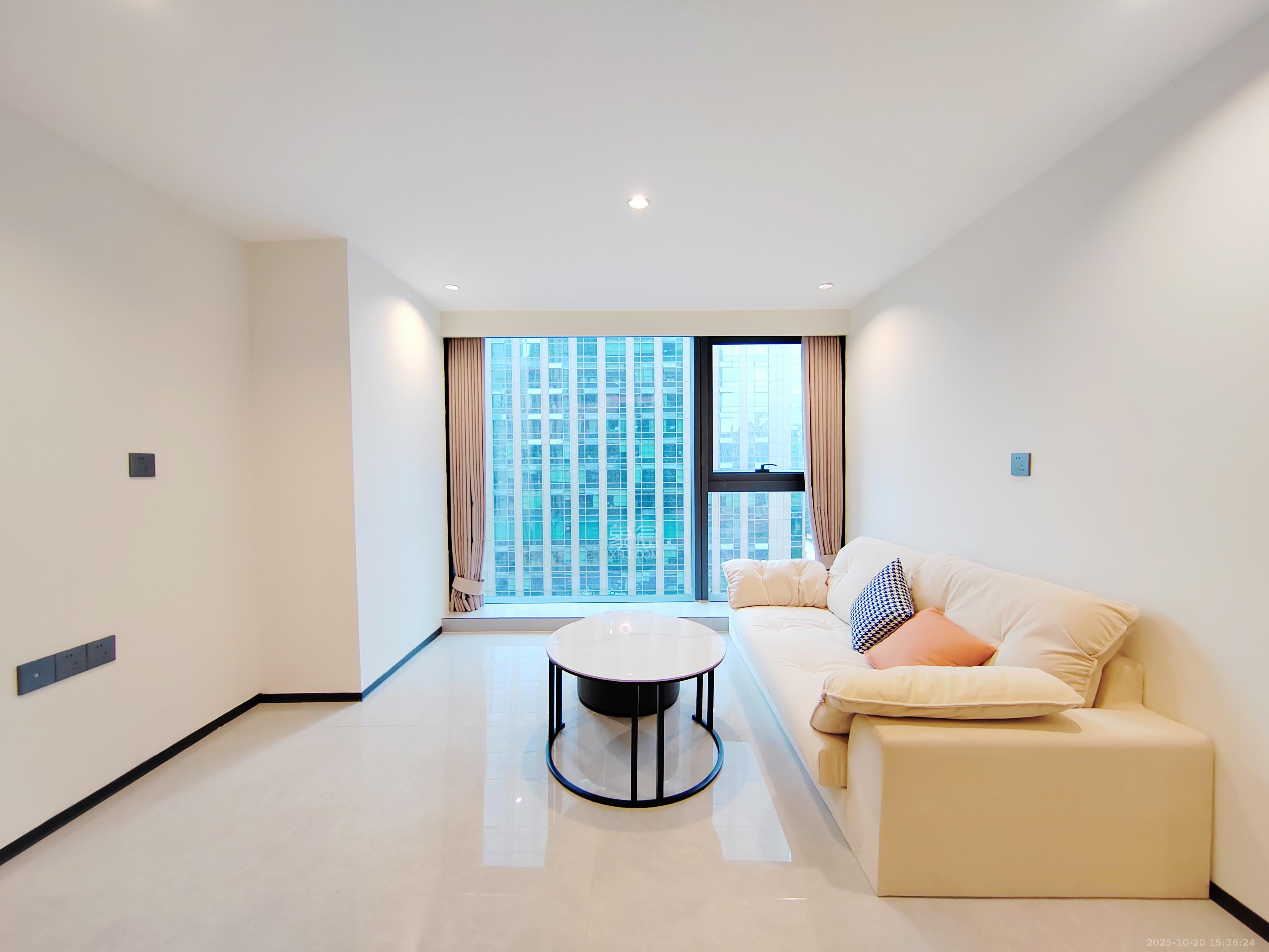 卓越中寰 2室1厅1卫 2800.0元/月 卓越中寰 2室1厅1卫 2800.0元/月室内图