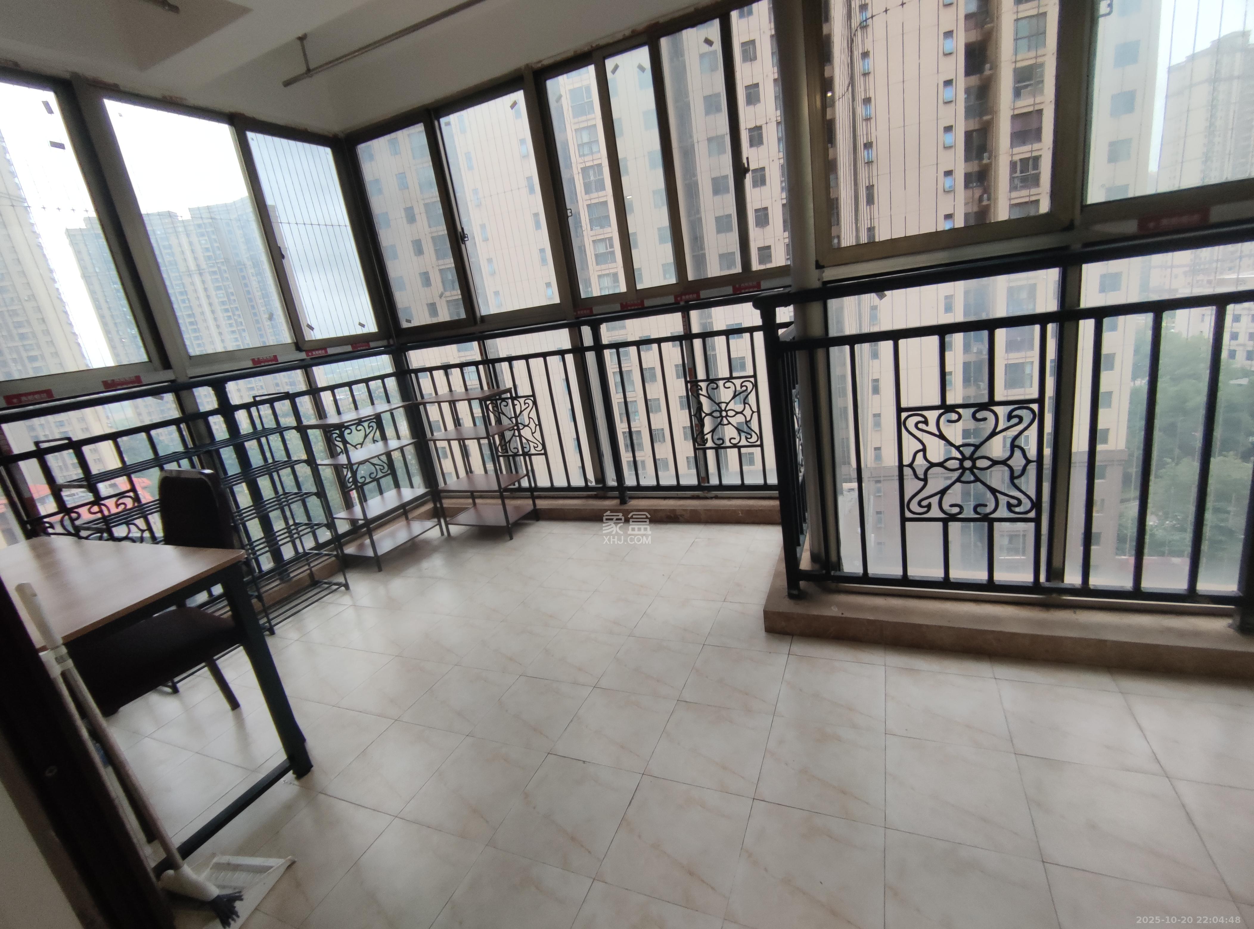 江山帝景哈佛 2室2厅1卫 1800.0元/月 江山帝景哈佛 2室2厅1卫 1800.0元/月室内图