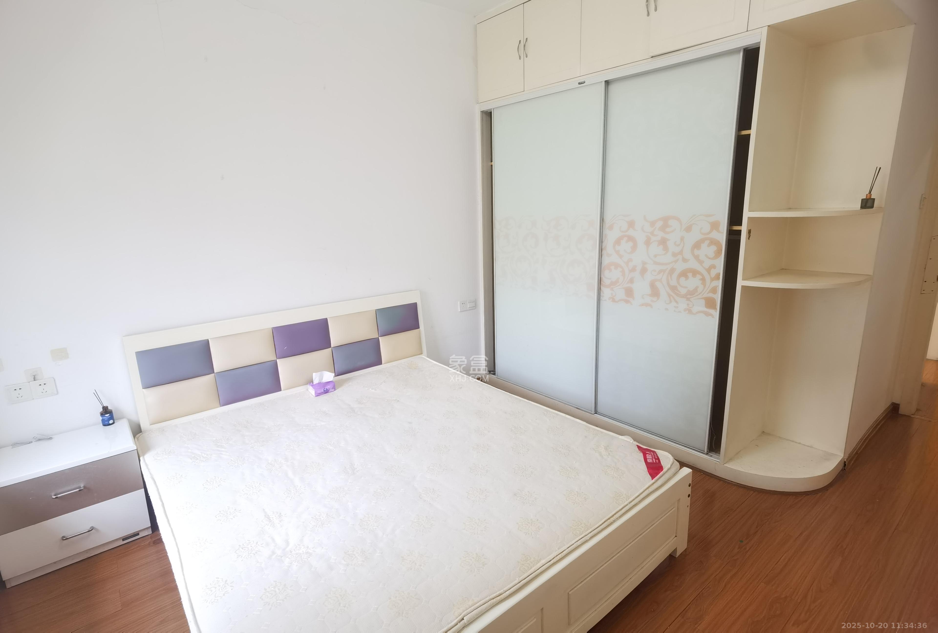 湘府十城(汇财御景湾新寓,汇财国际)  3室1厅1卫    2100.0元/月 湘府十城(汇财御景湾新寓,汇财国际)  3室1厅1卫    2100.0元/月室内图