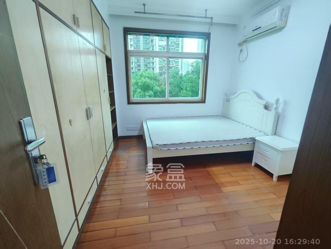 名都花园  3室2厅2卫    3000.0元/月 名都花园  3室2厅2卫    3000.0元/月室内图