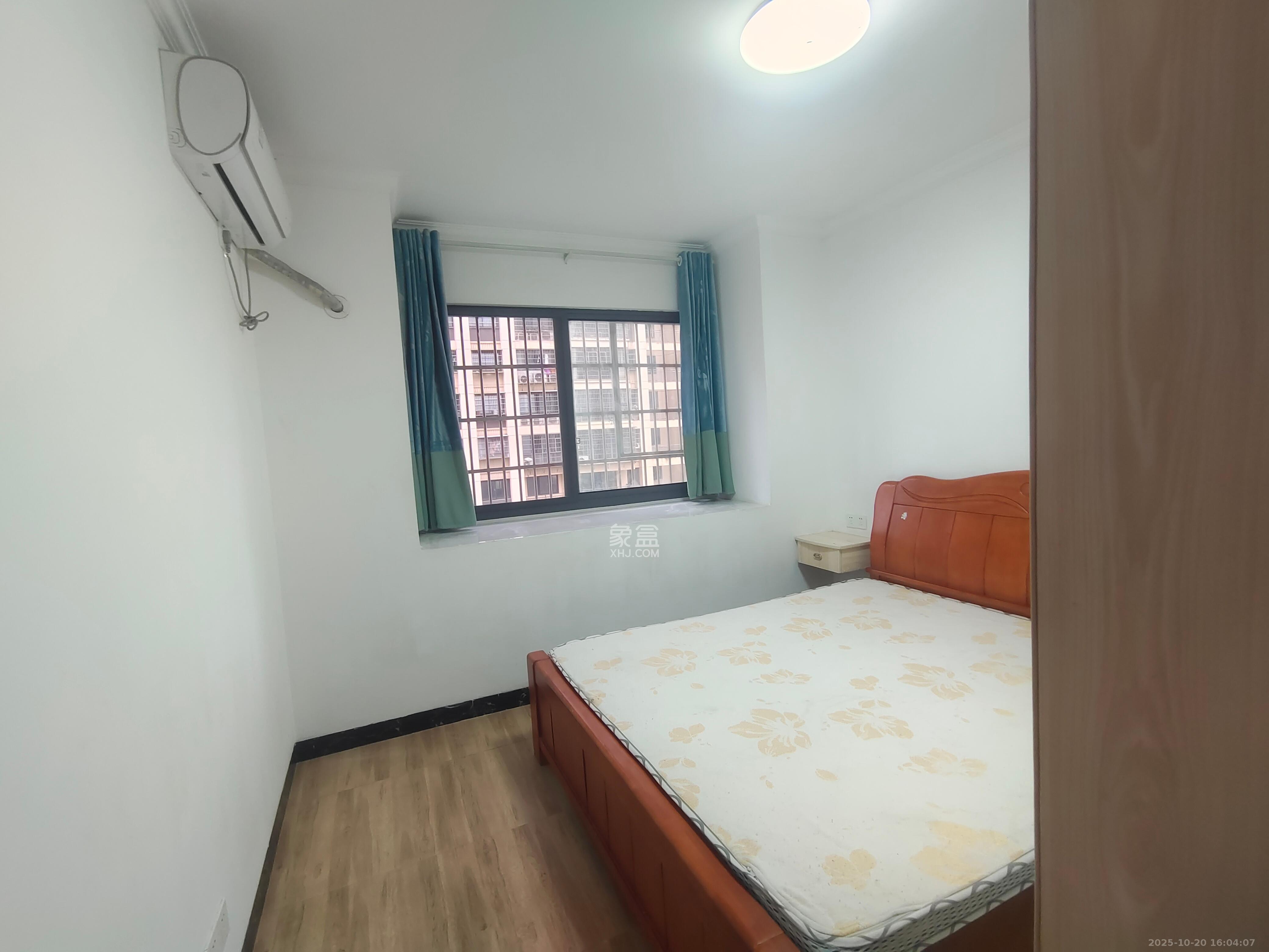 和康园小区  2室1厅1卫    1700.0元/月室内图