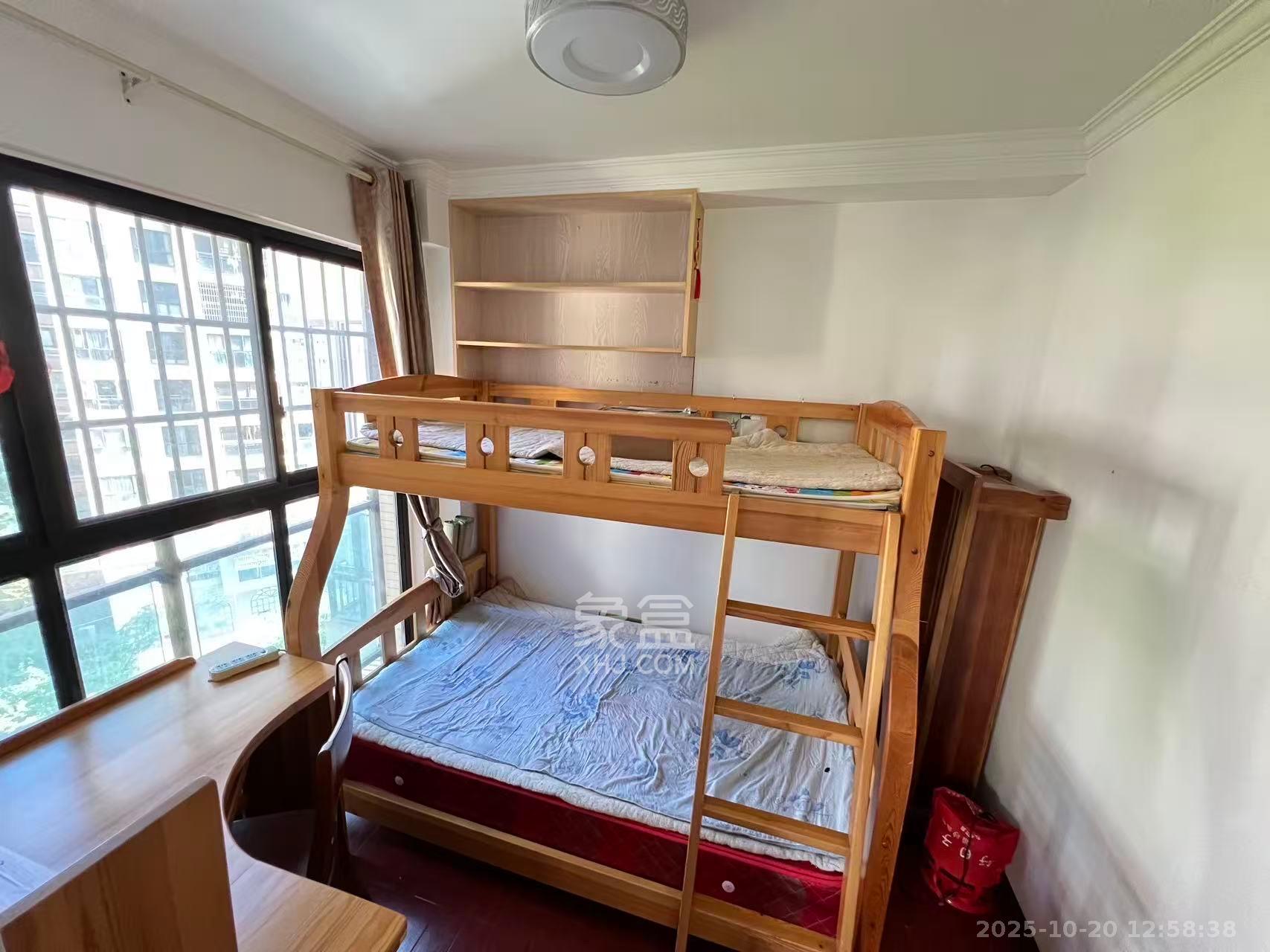 阿普阿布  3室2厅1卫    2500.0元/月 阿普阿布  3室2厅1卫    2500.0元/月室内图