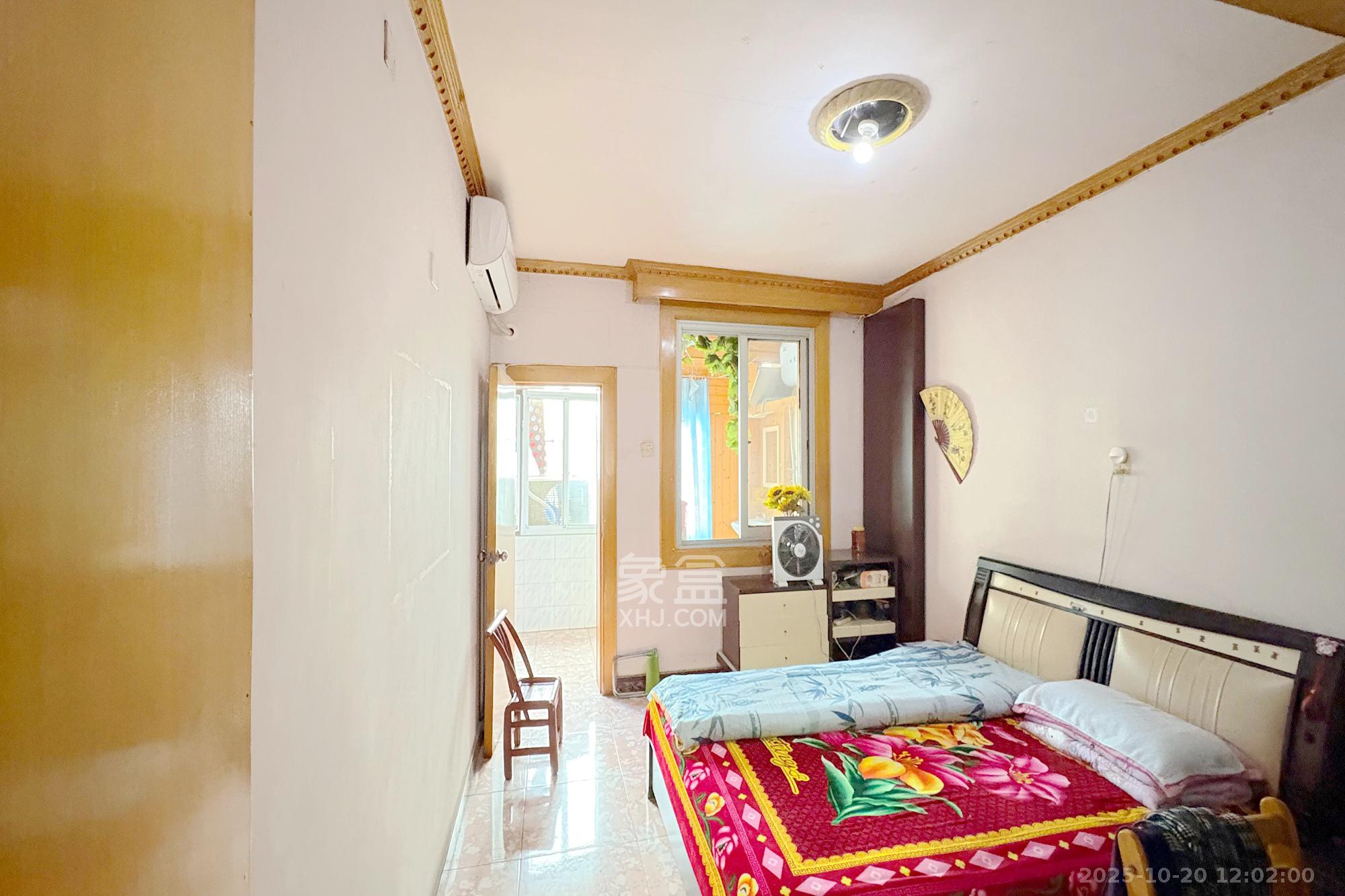 杨家山汽修厂宿舍  2室1厅1卫    38.0万卧室