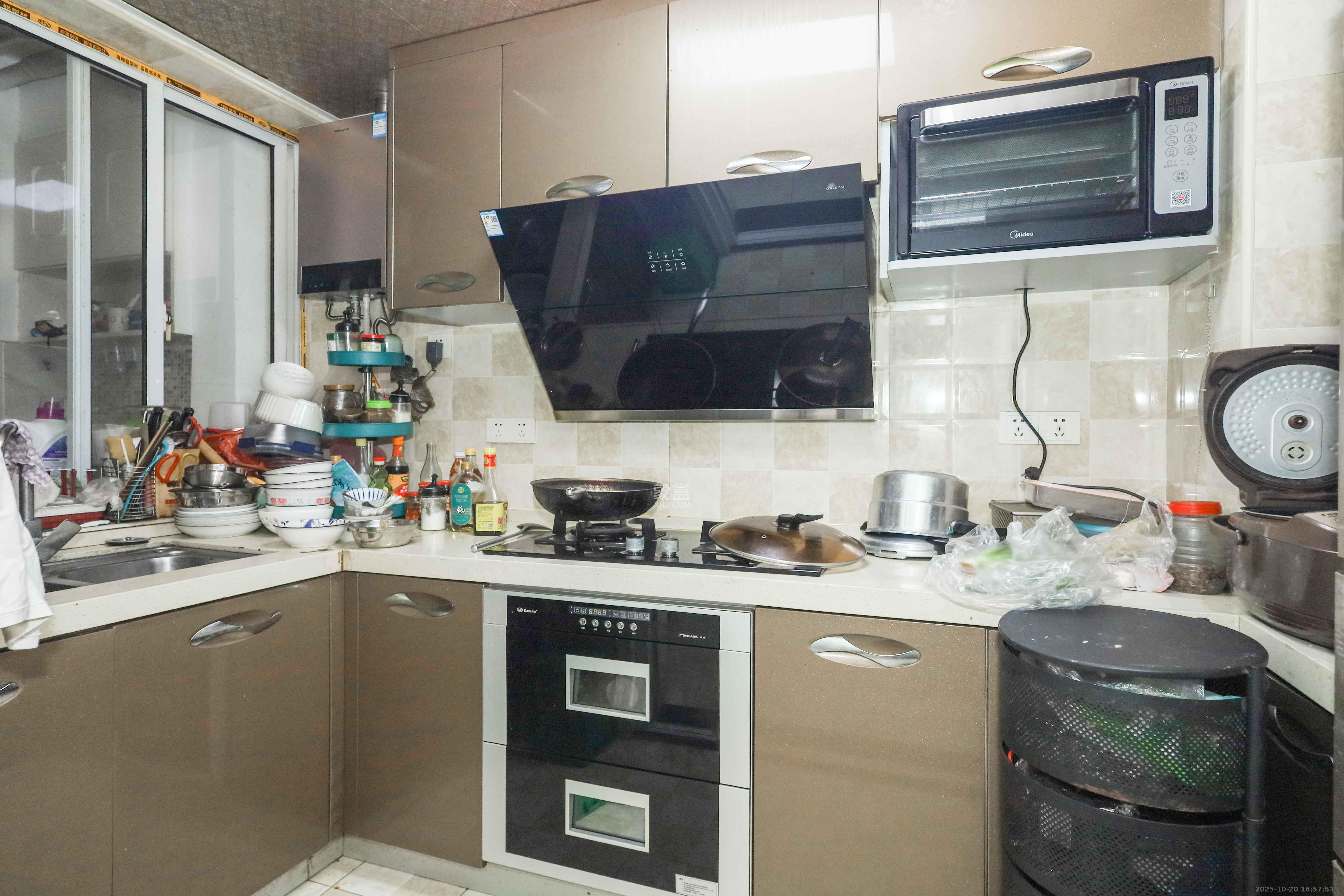 桔洲新苑（桔洲印象）  3室2厅1卫    86.0万厨房