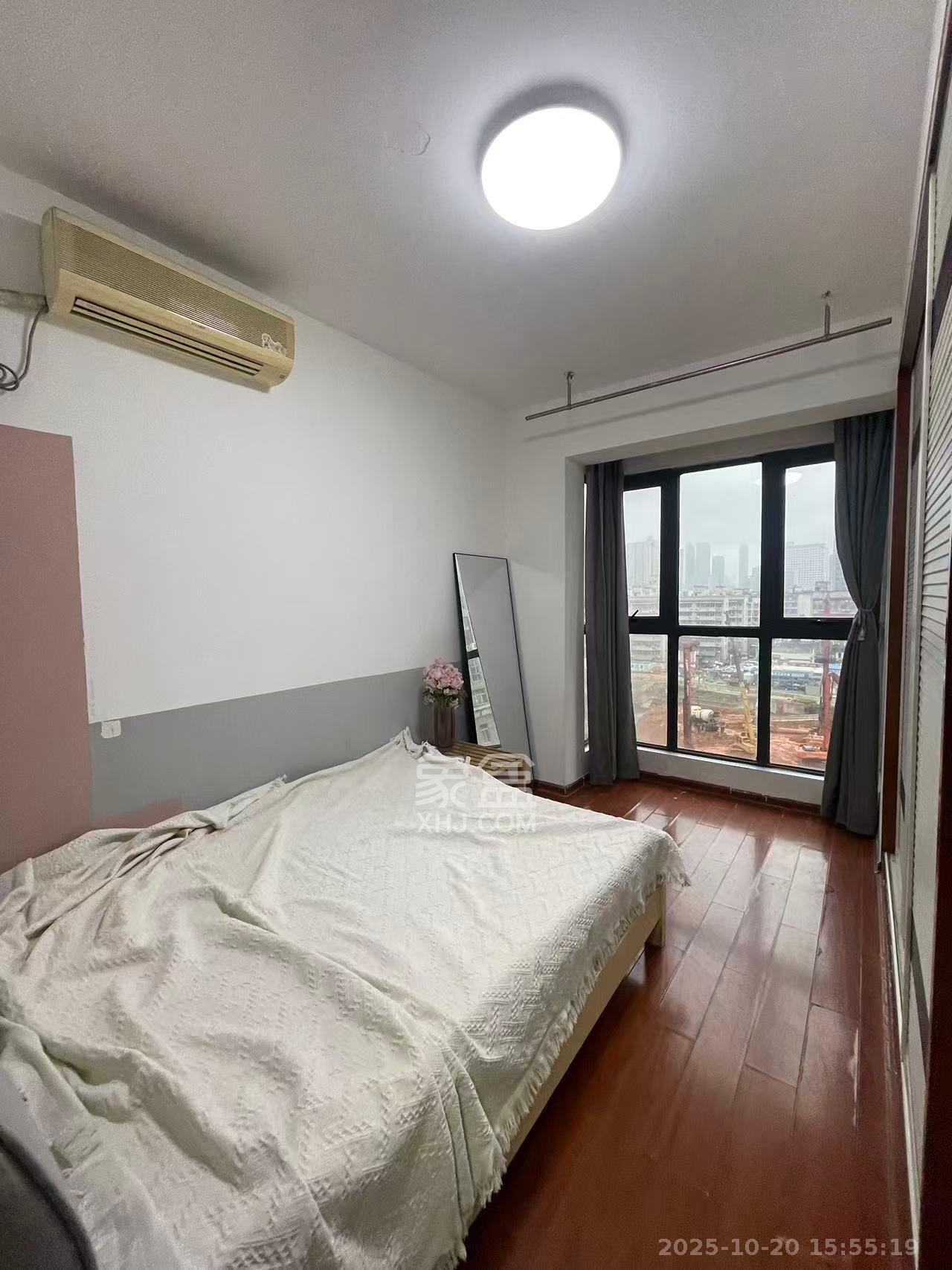 中天广场 1室1厅1卫 2800.0元/月 中天广场 1室1厅1卫 2800.0元/月室内图