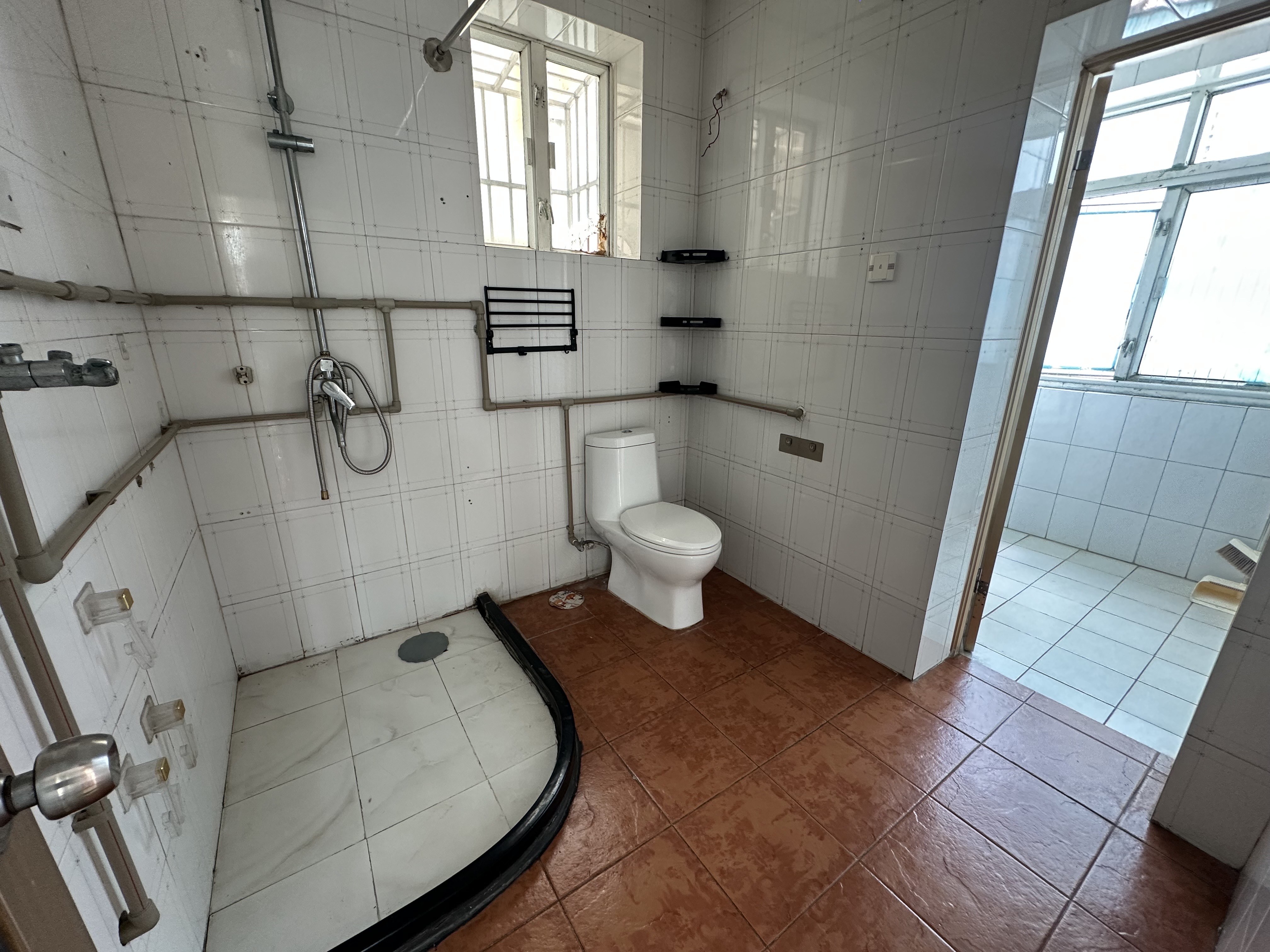 置地花园 3室2厅2卫 190.0万 置地花园 3室2厅2卫 190.0万客厅