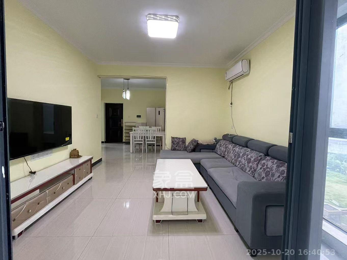 爵世名邸东湖(东湖壹号企业总部基地) 3室2厅1卫 2300.0元/月 爵世名邸东湖(东湖壹号企业总部基地) 3室2厅1卫 2300.0元/月室内图