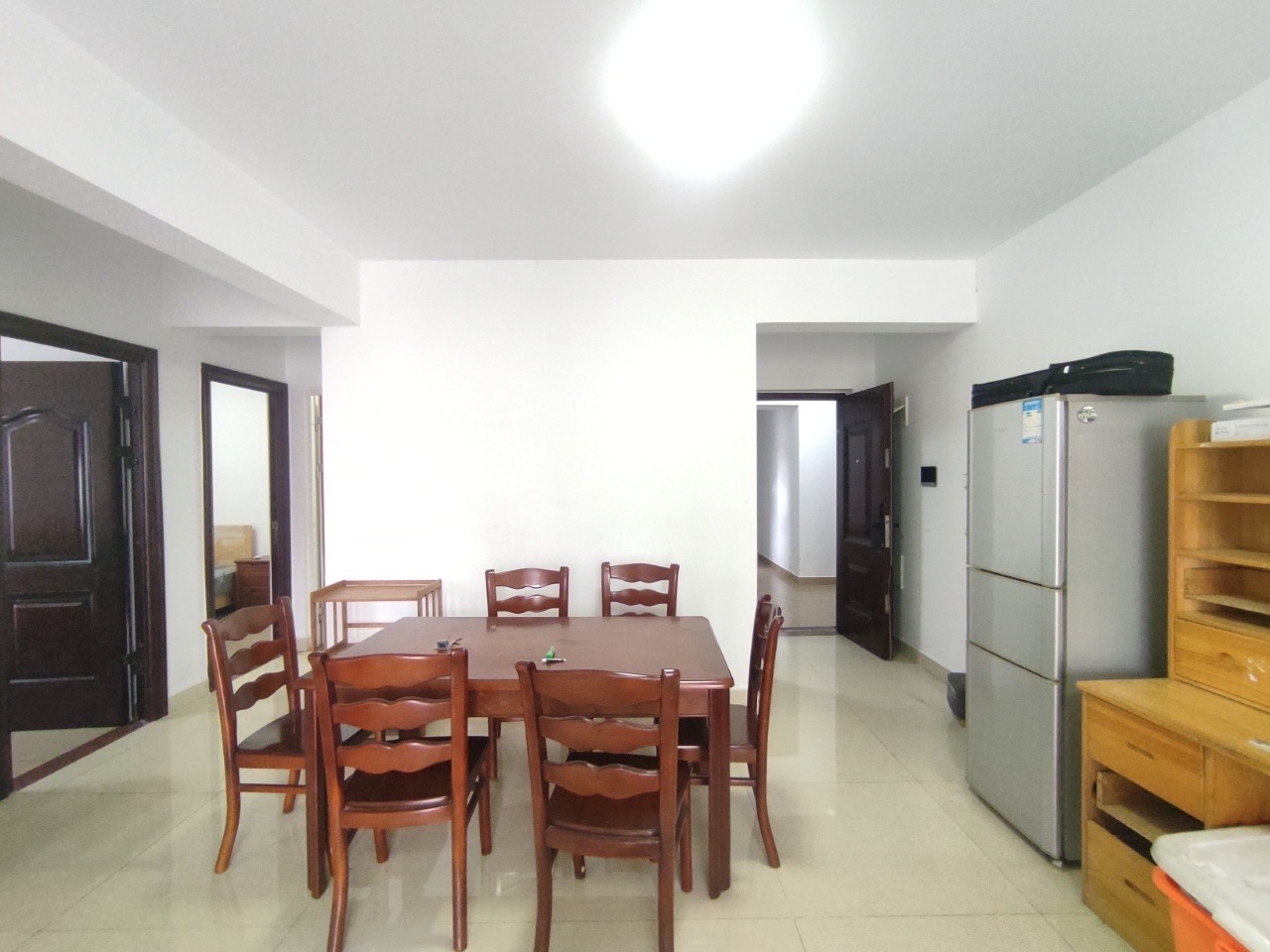 冠盛天海园 3室2厅1卫 2800.0元/月 冠盛天海园 3室2厅1卫 2800.0元/月室内图