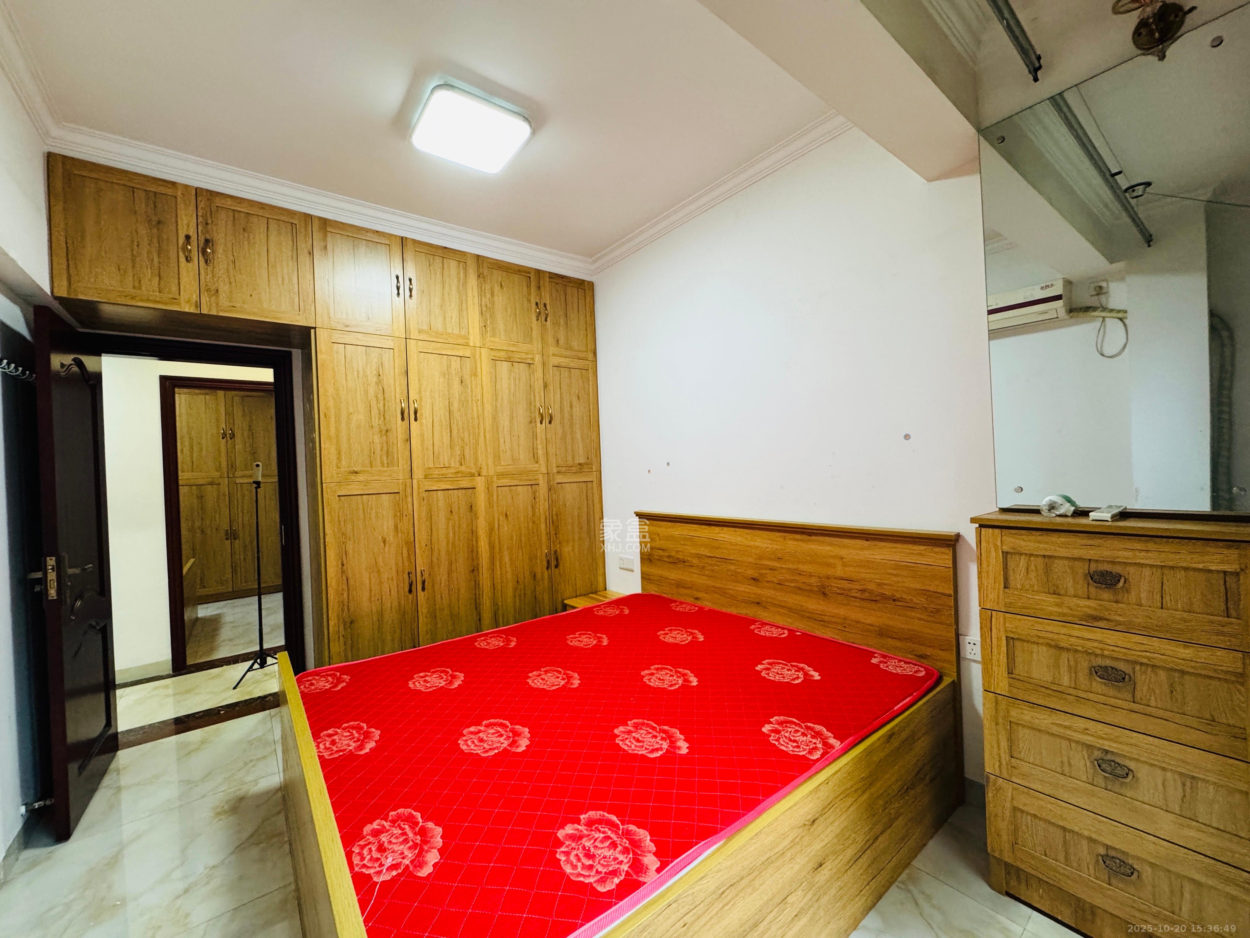 南山雍江汇(滨江国际新城)  4室2厅2卫    4000.0元/月 南山雍江汇(滨江国际新城)  4室2厅2卫    4000.0元/月室内图