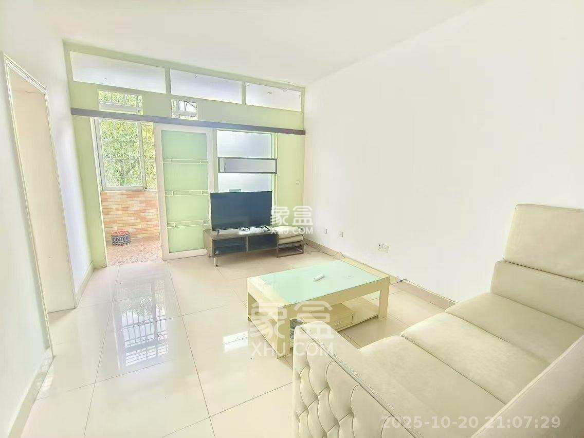 人造板厂宿舍(新河北堤1号)  3室2厅1卫    2100.0元/月 人造板厂宿舍(新河北堤1号)  3室2厅1卫    2100.0元/月室内图