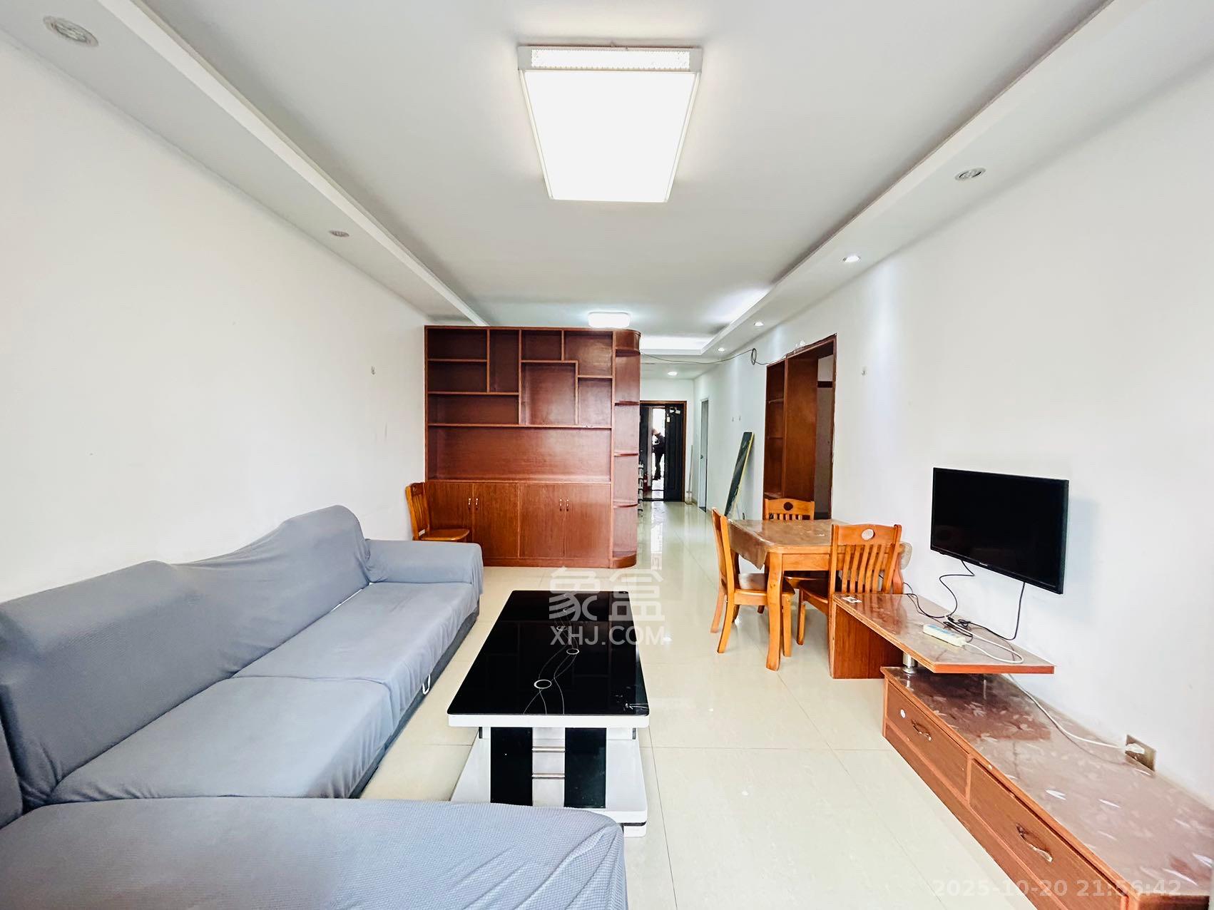 华美公寓(新猎鹰公寓) 2室2厅1卫 1650.0元/月 华美公寓(新猎鹰公寓) 2室2厅1卫 1650.0元/月室内图