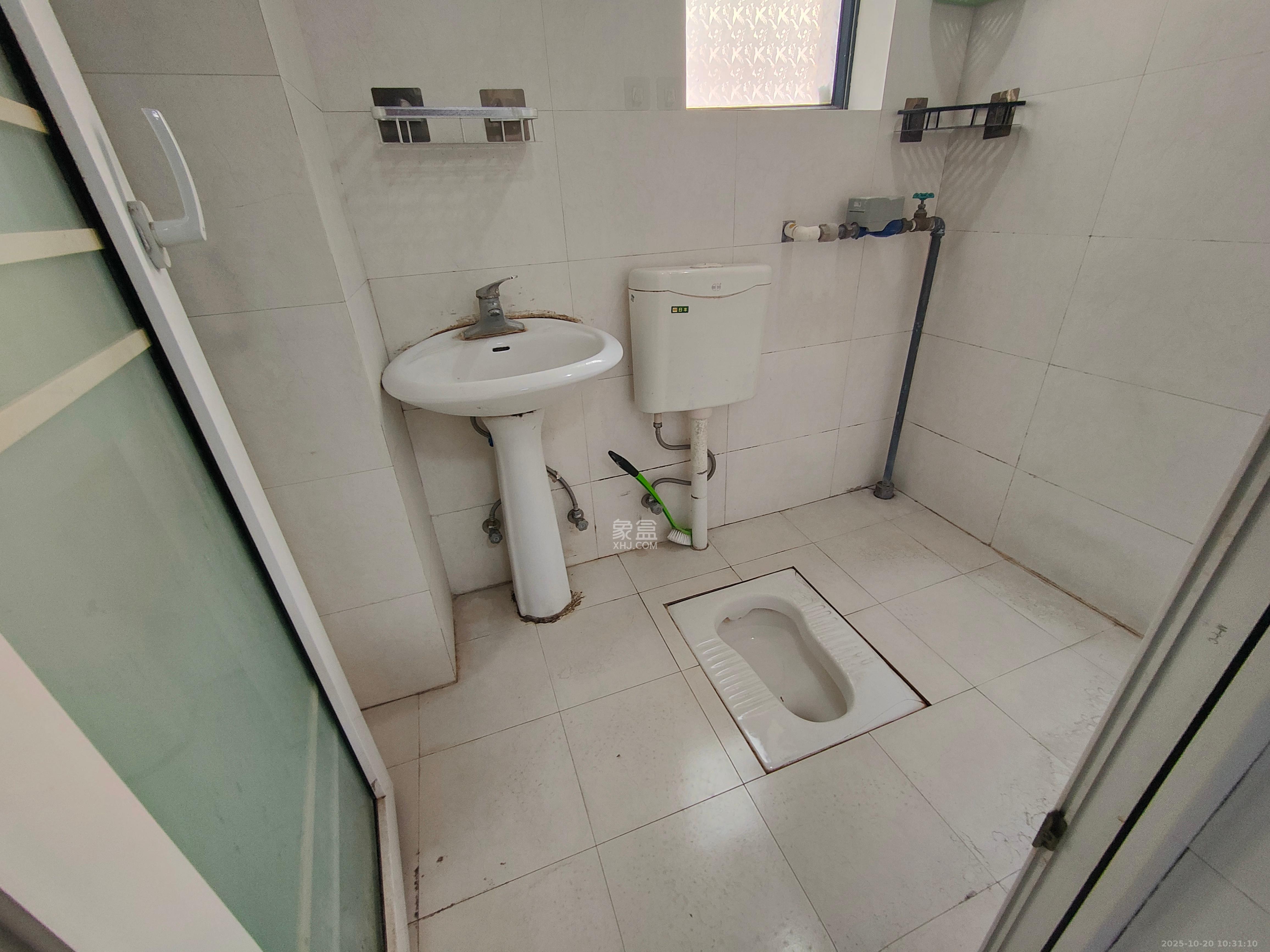 天城尚品  1室1厅1卫    1600.0元/月室内图