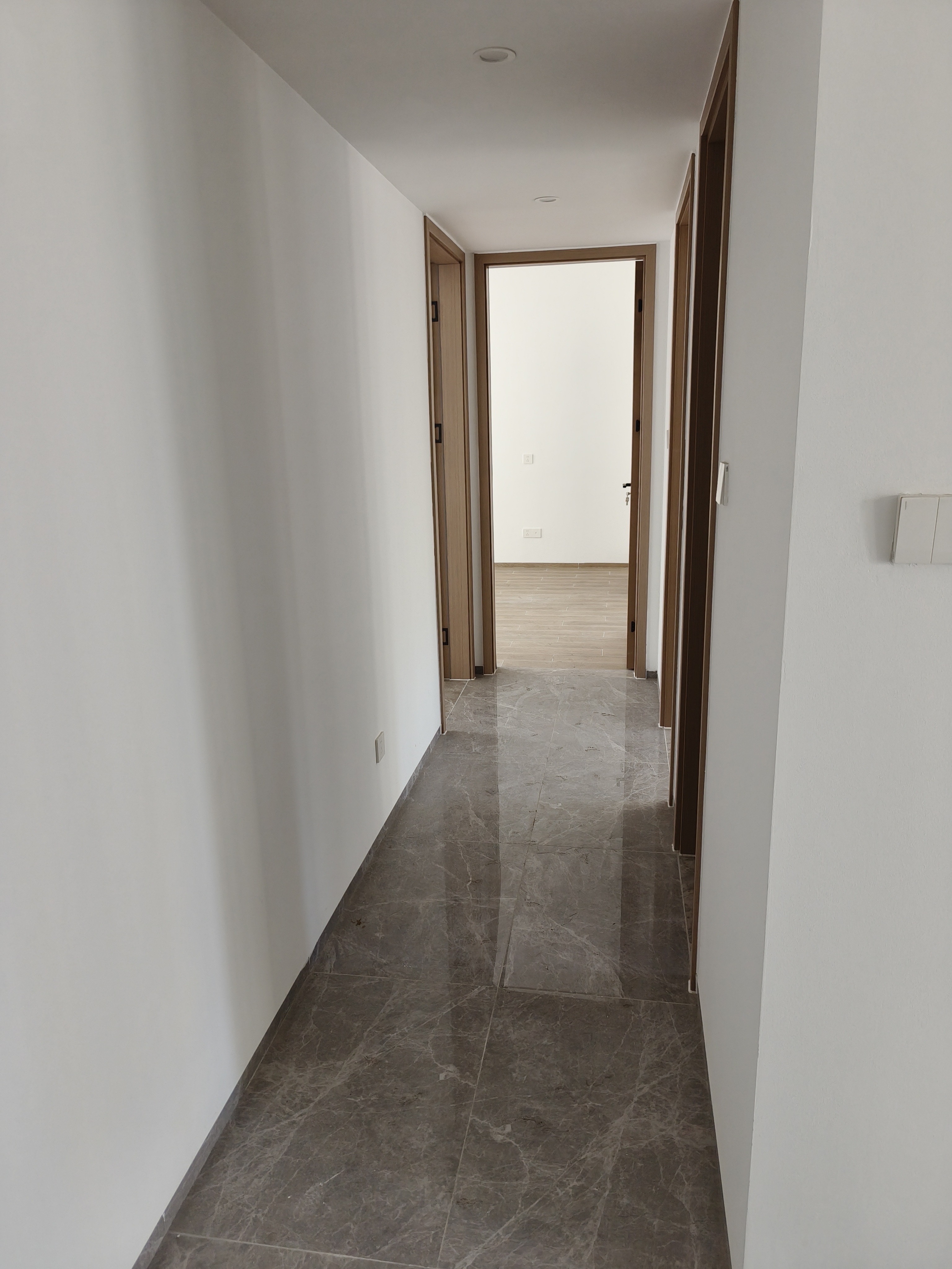 滨海丽景  3室2厅2卫    3800.0元/月 滨海丽景  3室2厅2卫    3800.0元/月室内图