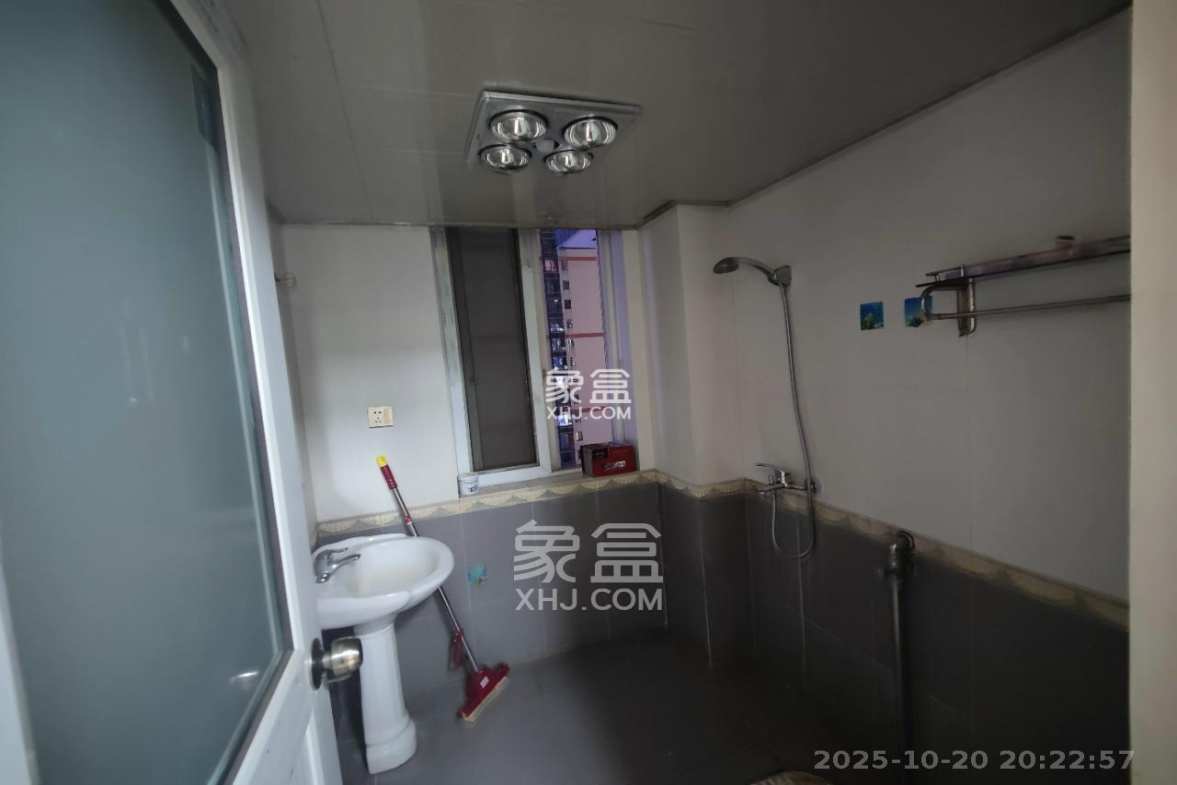 星蓝湾 2室2厅1卫 2500.0元/月 星蓝湾 2室2厅1卫 2500.0元/月室内图