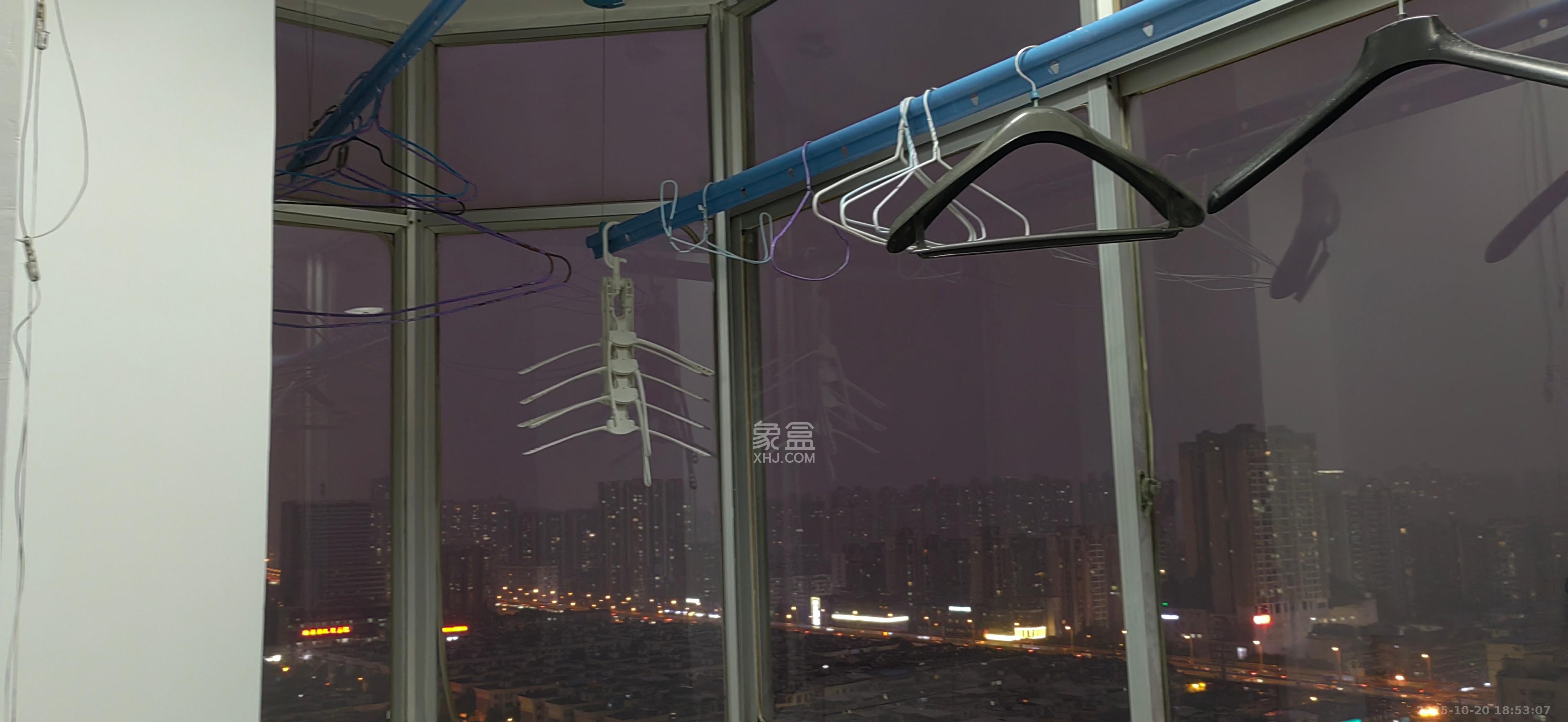 雄踞都市东家 3室2厅2卫 3000.0元/月 雄踞都市东家 3室2厅2卫 3000.0元/月室内图