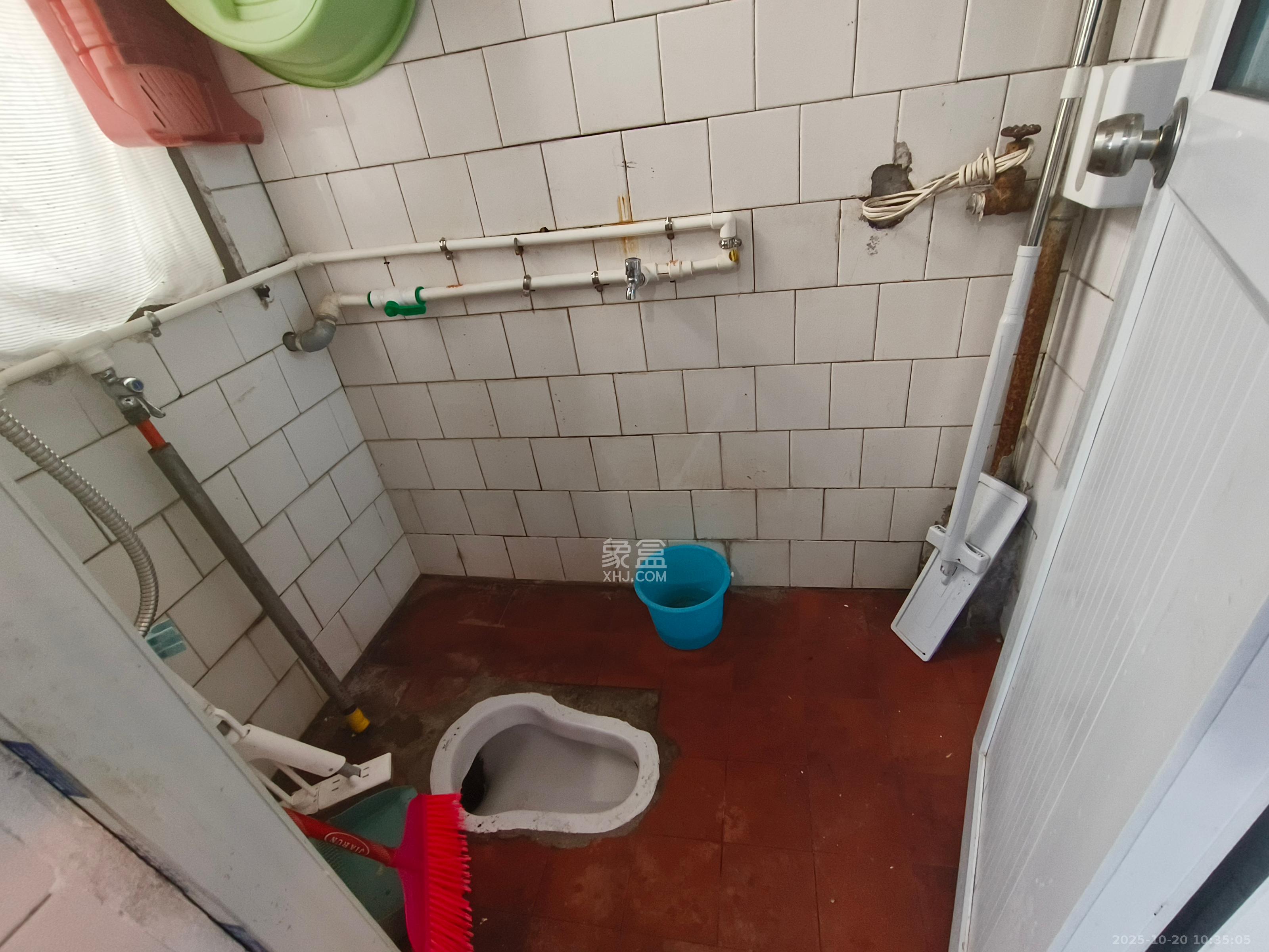 化龙池散盘 2室1厅1卫 1500.0元/月 化龙池散盘 2室1厅1卫 1500.0元/月室内图