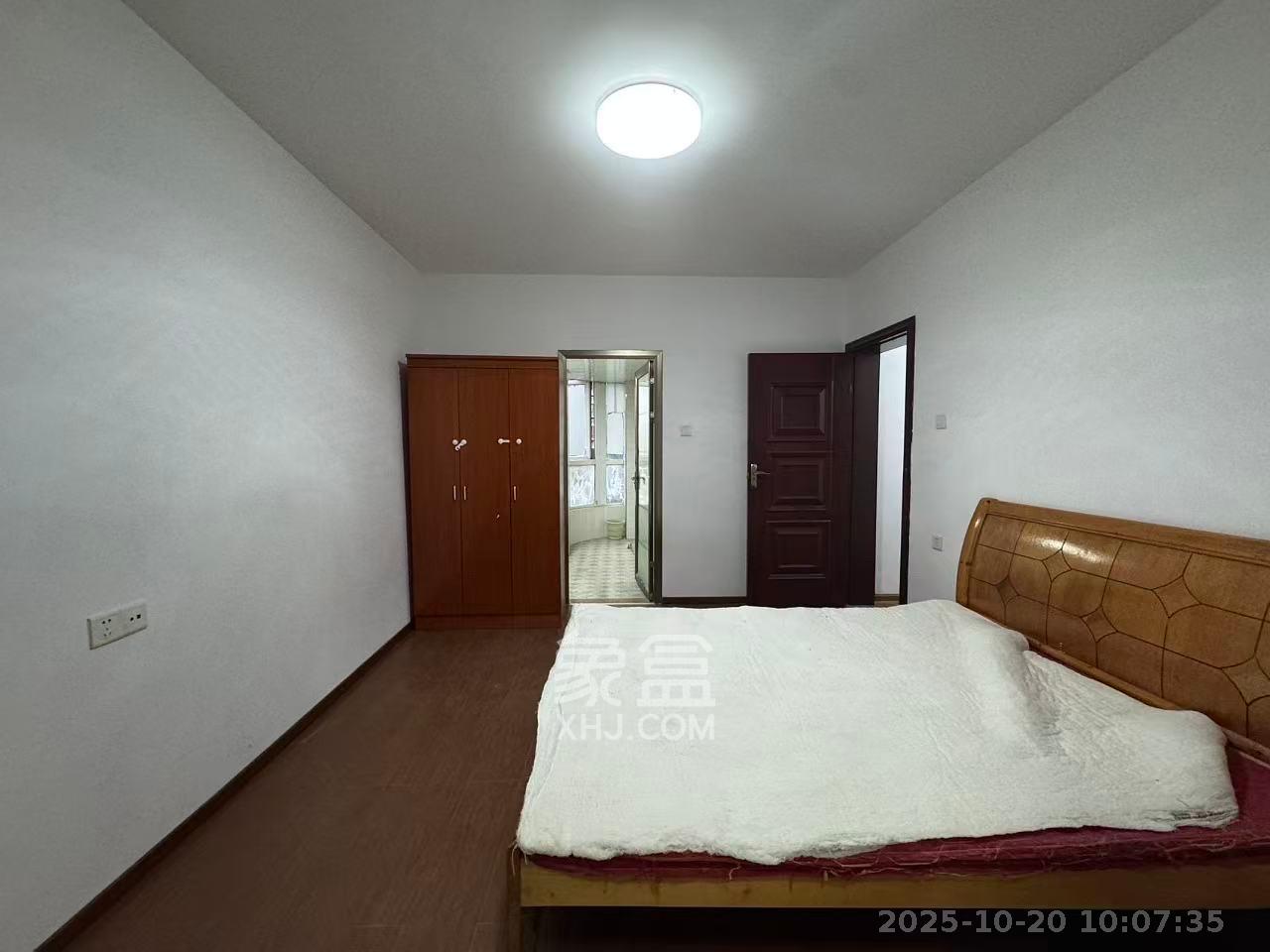 清政园（青政家园）  3室2厅2卫    2100.0元/月室内图