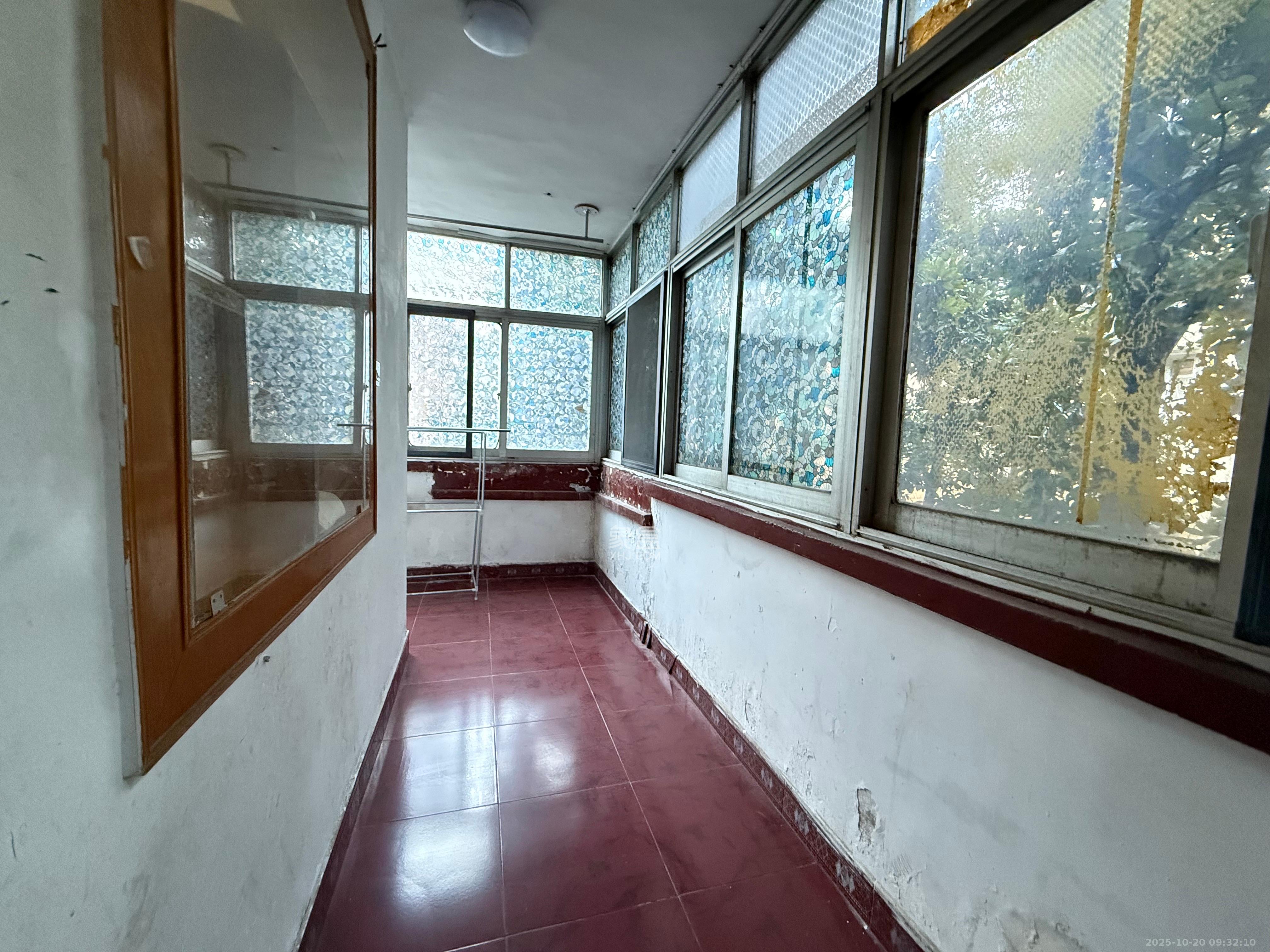 桂花二村  2室1厅1卫    1500.0元/月室内图