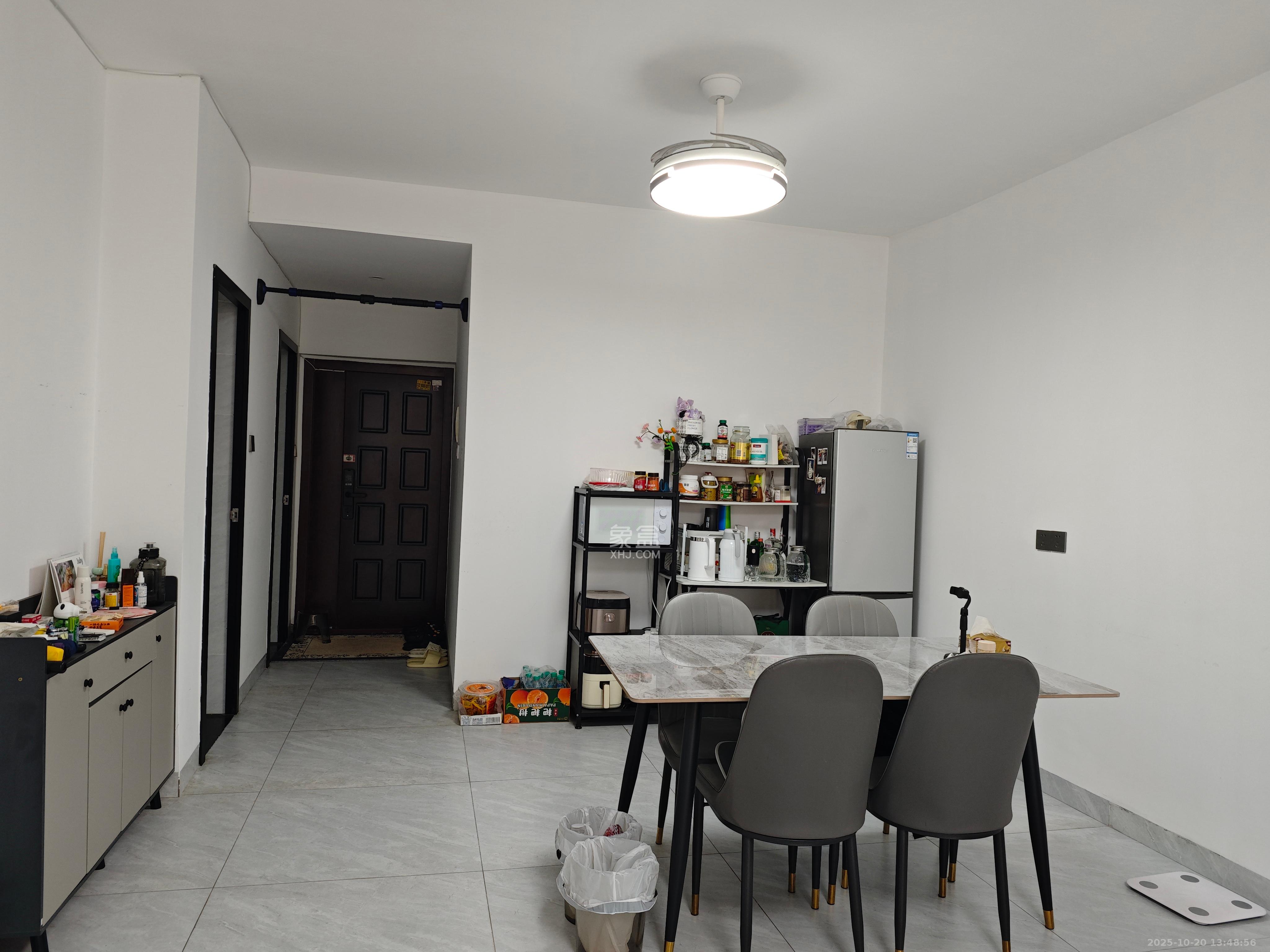 锦湘国际星城三期(锦绣苑) 2室2厅2卫 2700.0元/月 锦湘国际星城三期(锦绣苑) 2室2厅2卫 2700.0元/月室内图