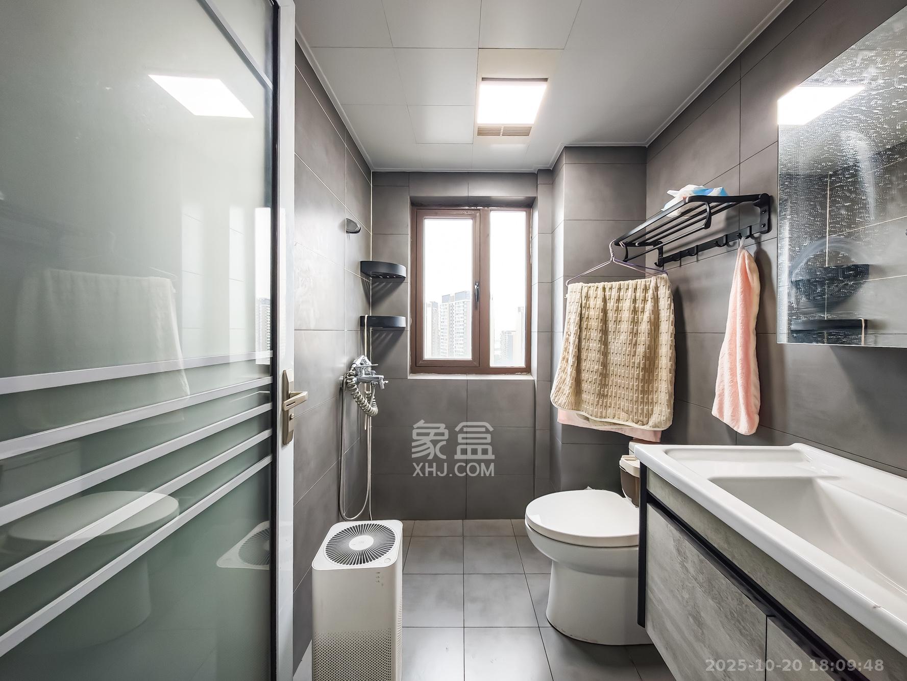 山语城三期 3室2厅2卫 95.0万 山语城三期 3室2厅2卫 95.0万卫生间