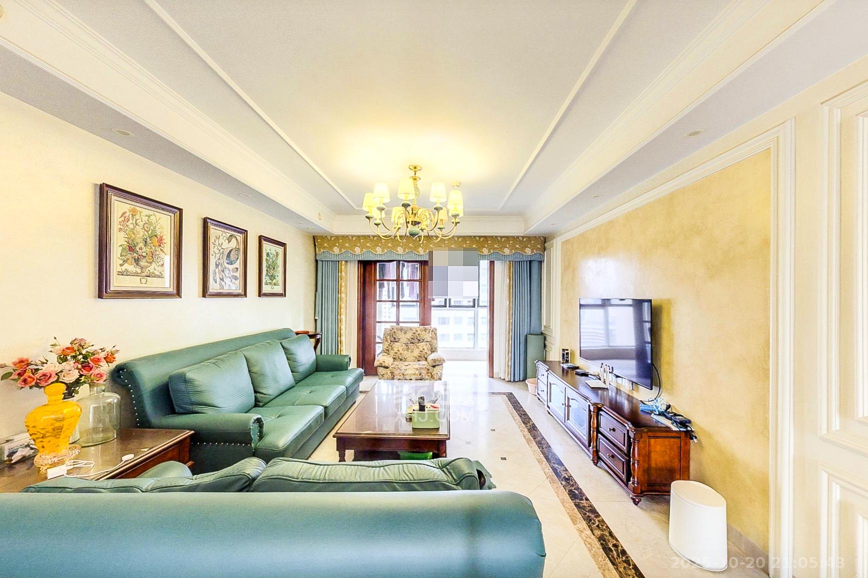 北辰三角洲E4区 4室1厅2卫 220.0万 北辰三角洲E4区 4室1厅2卫 220.0万客厅