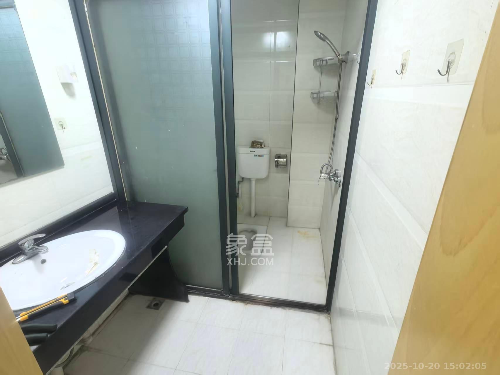 瑞凯景城苑(一、二期)  2室2厅1卫    1400.0元/月 瑞凯景城苑(一、二期)  2室2厅1卫    1400.0元/月室内图