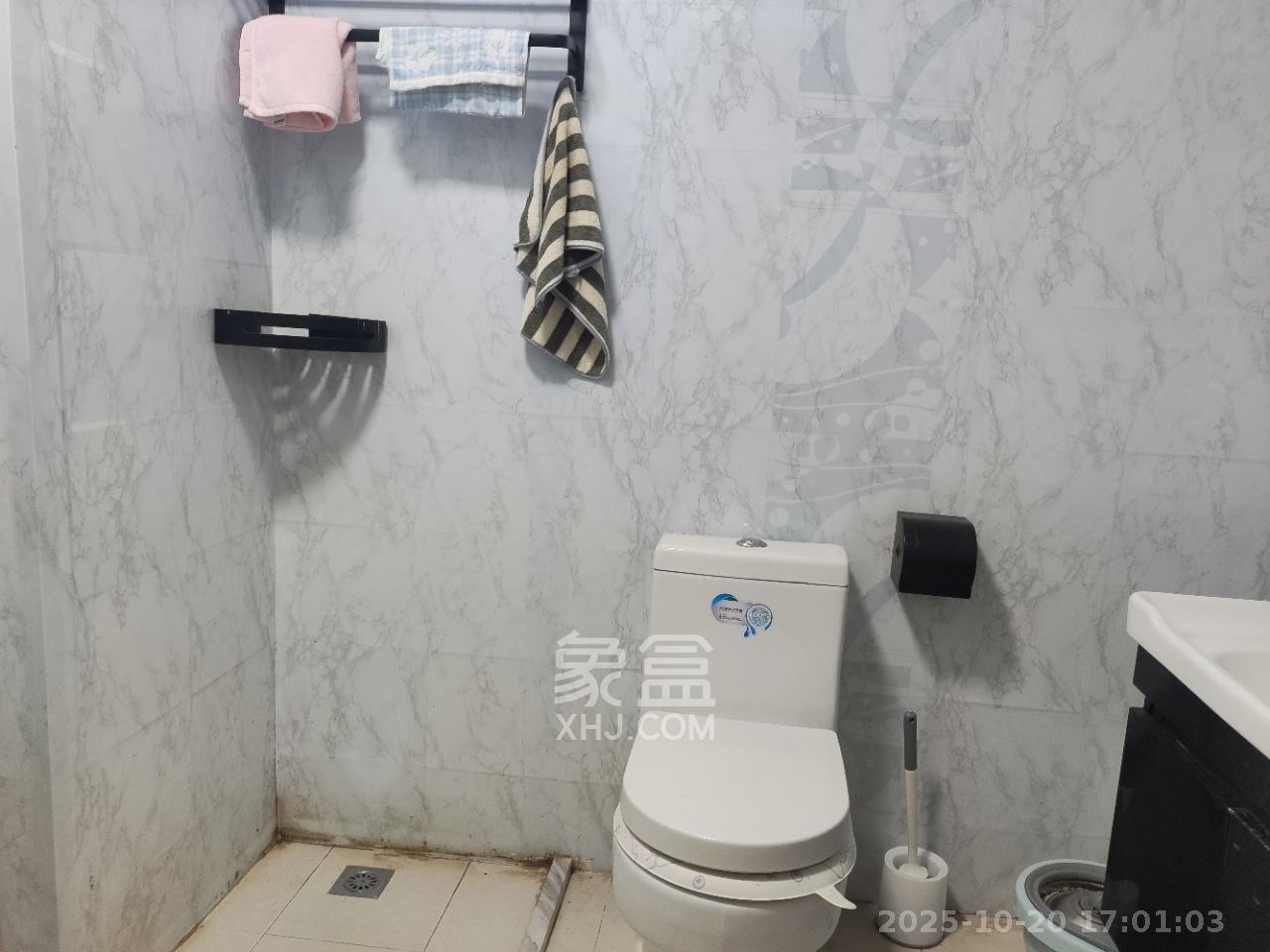 YO领域(领御大厦) 1室1厅1卫 2100.0元/月 YO领域(领御大厦) 1室1厅1卫 2100.0元/月室内图